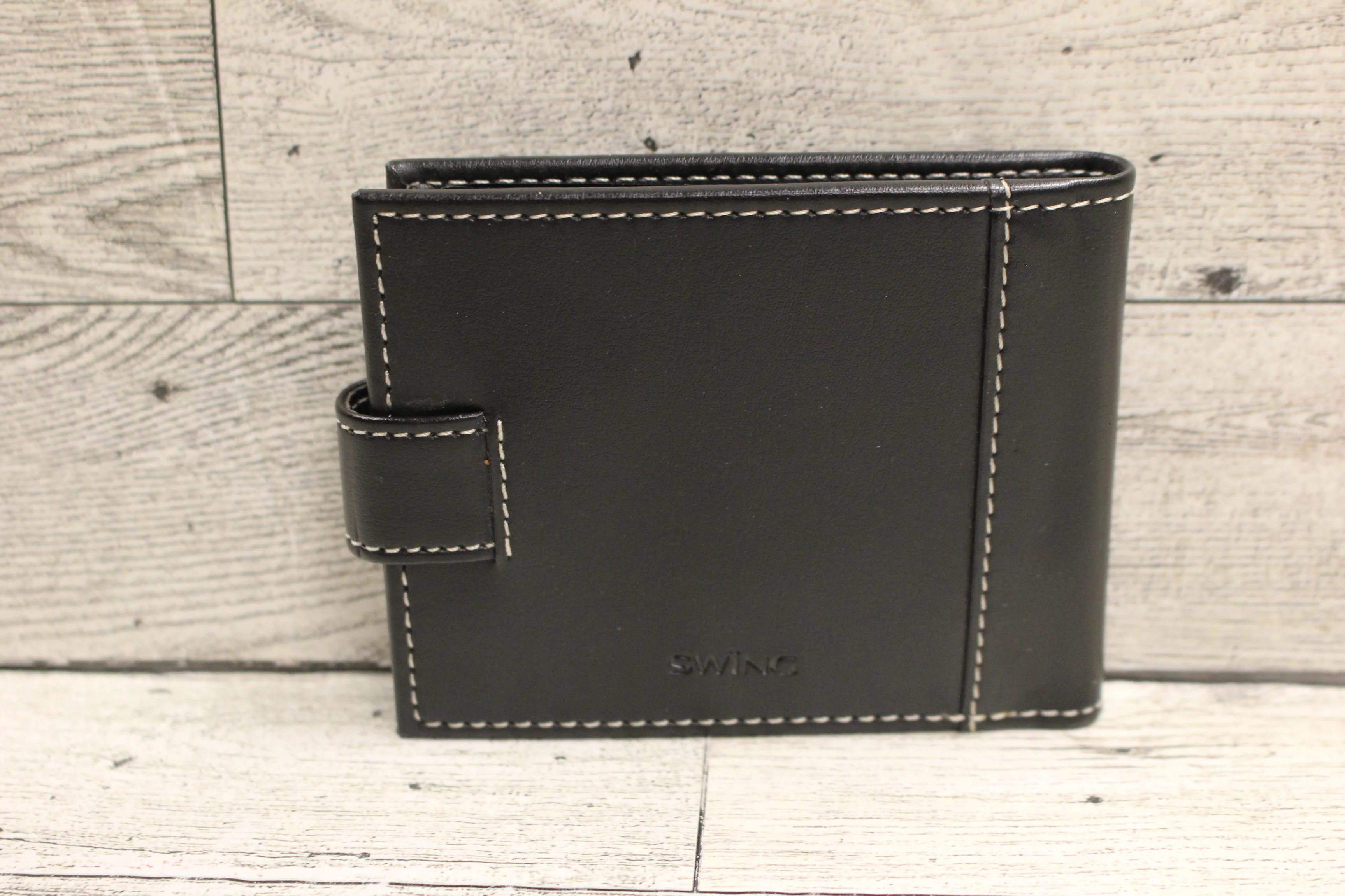 Swing Photo Album - 3-1/2" x 4" - Holds 24 pictures - Used - Image 2