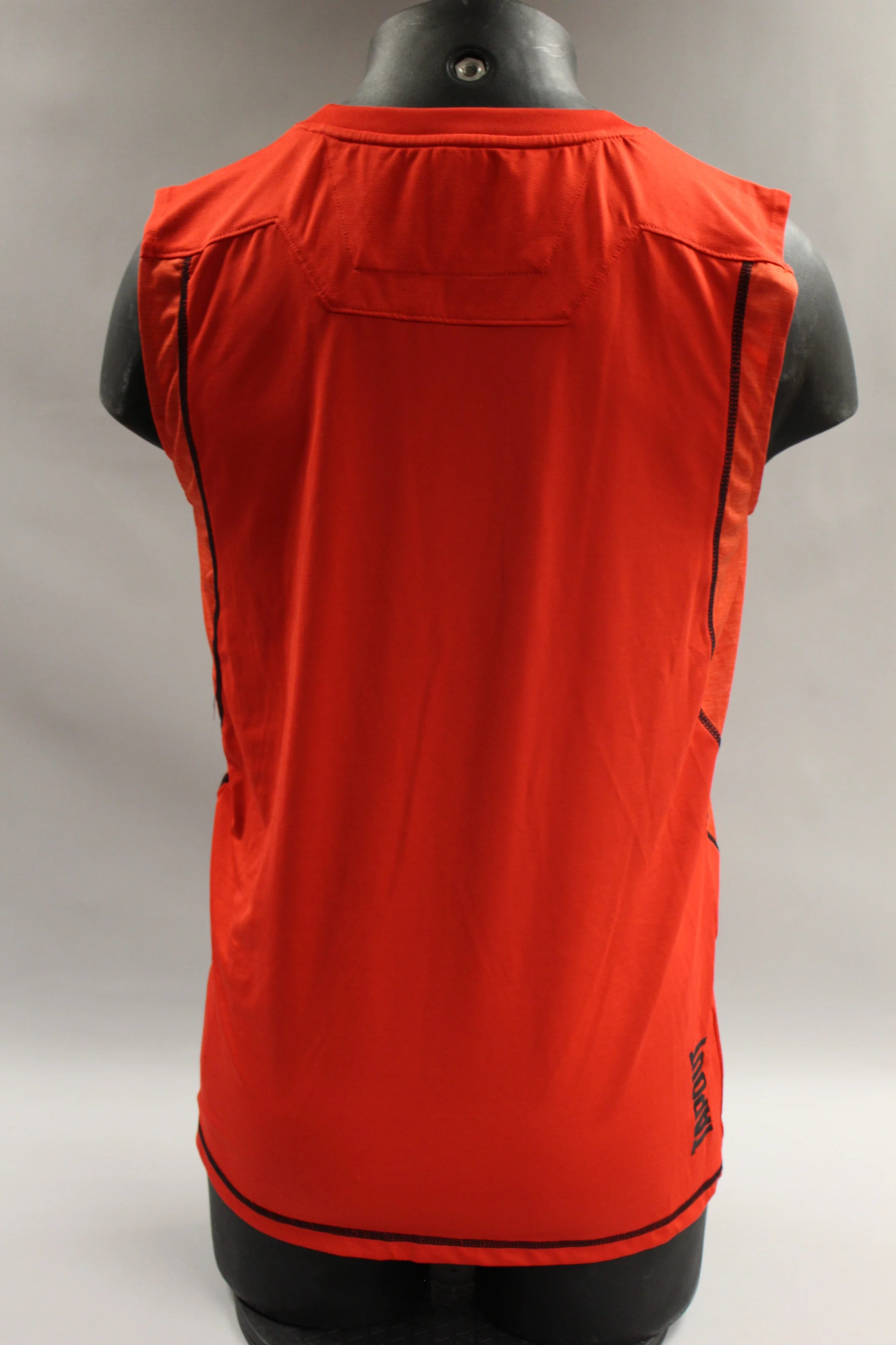 Tapout Flame Scarlet Left Chest Button Muscle Athletic Shirt Size Small - Image 2