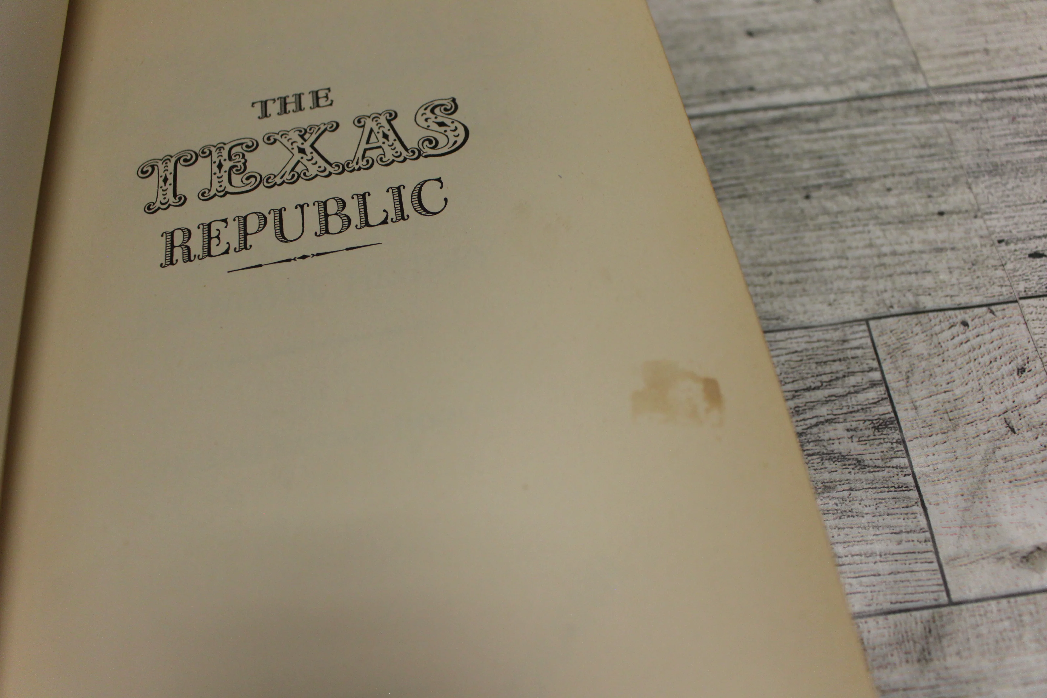 The Texas Republic: A Social and Economic History - William Ransom Hogan - Hard - Image 5