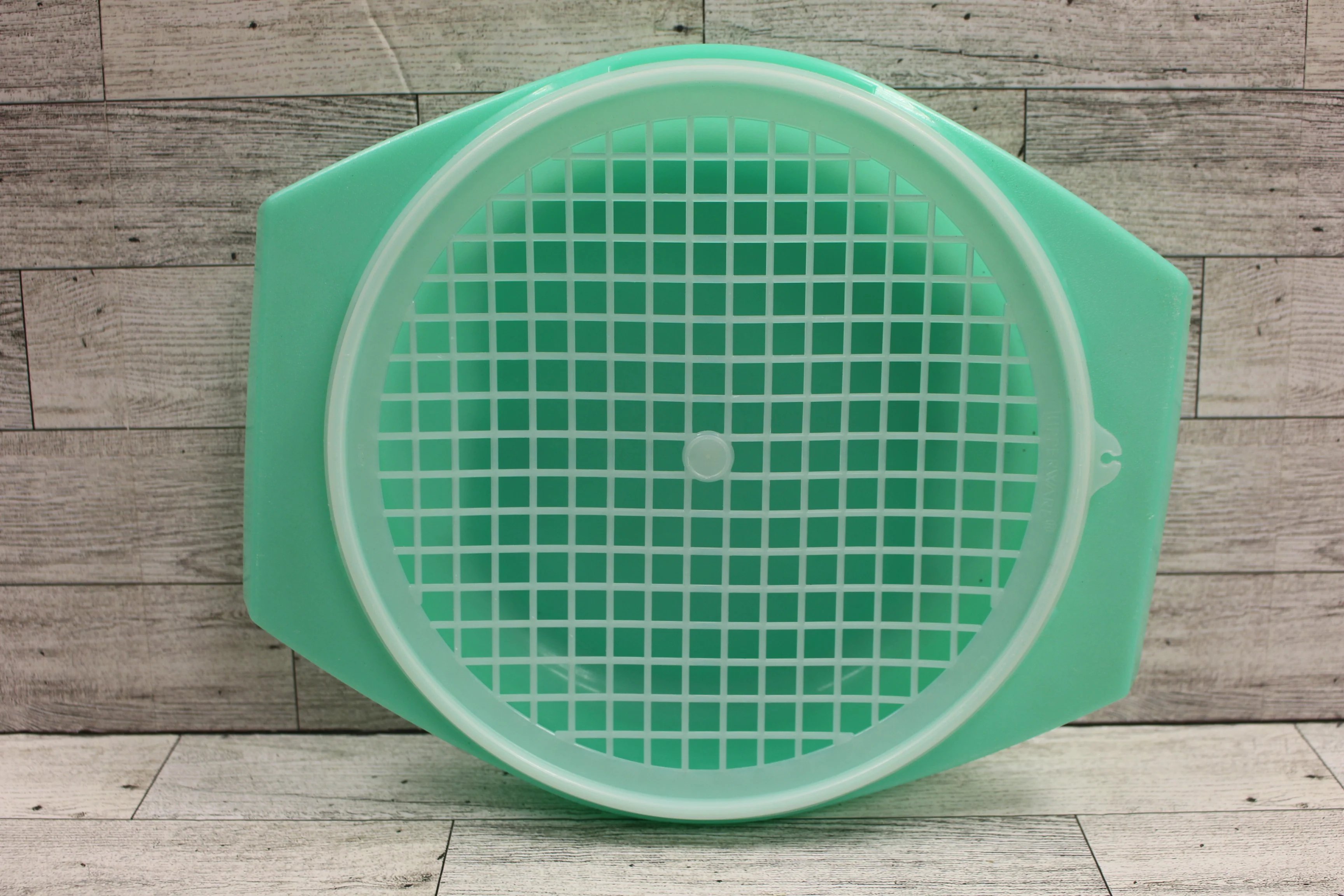 Tupperware Jade Collander with 516-7 Strainer Lid - Used