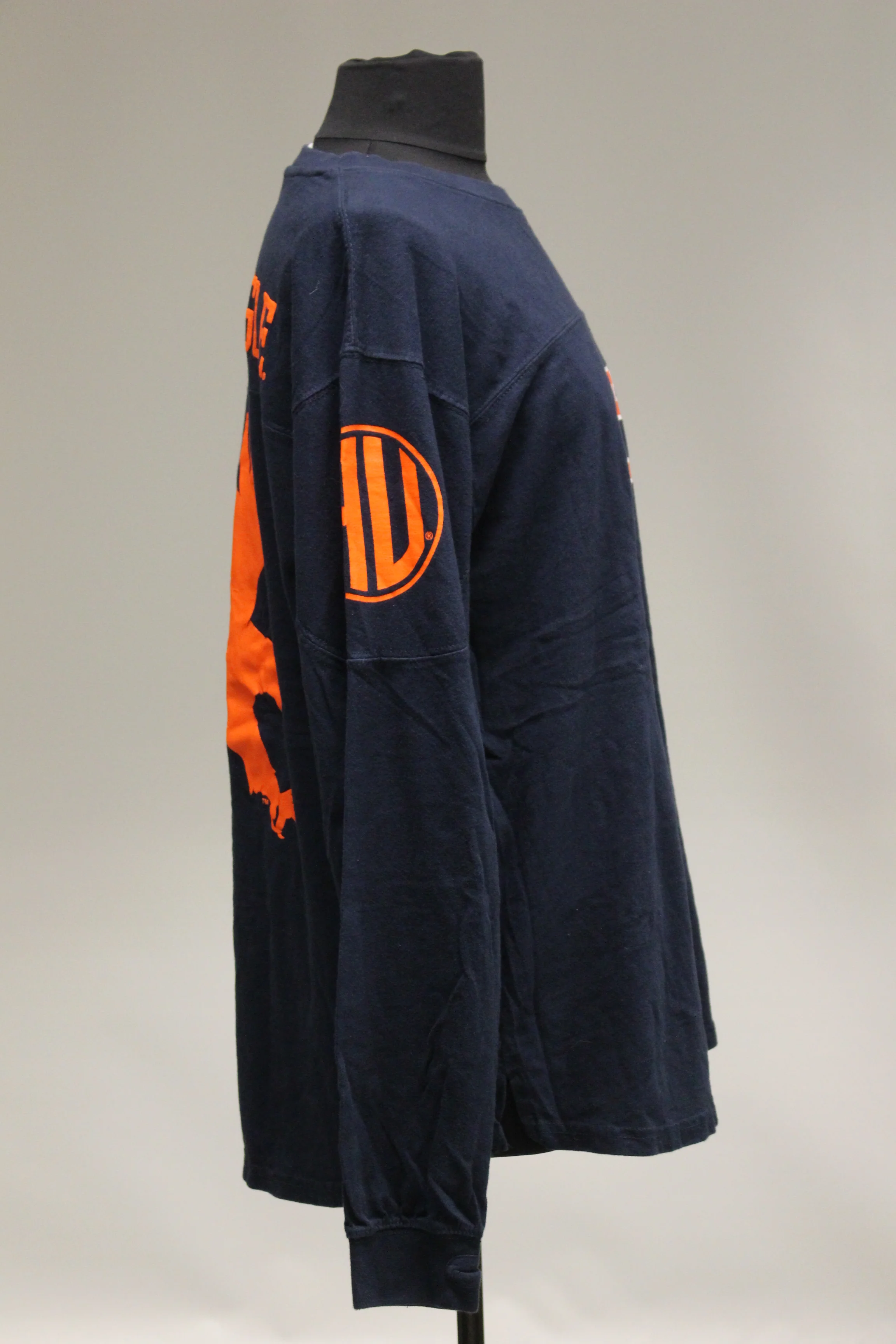 Auburn University UA War Eagle Long Sleeve T-Shirt - Size: Large - Used - Image 3