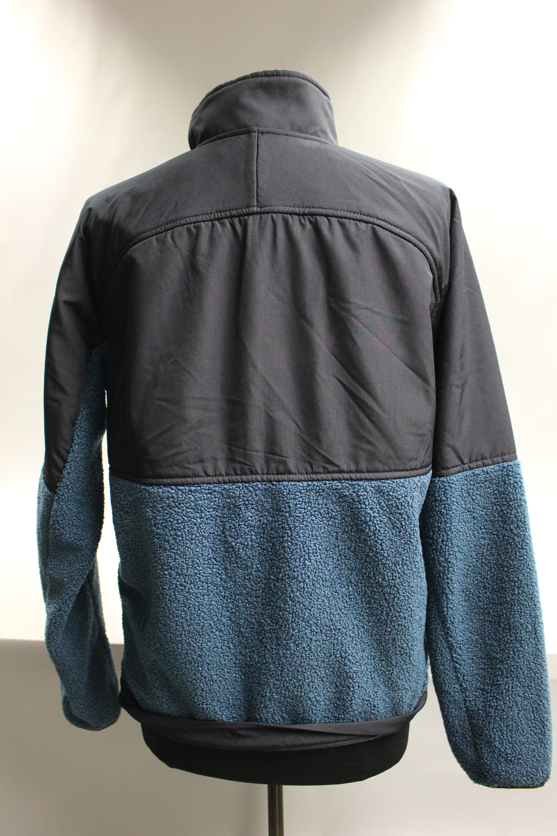 Under Armour Men's UA Mission Boucle Jacket - Blue/Black - Small - New - Image 7
