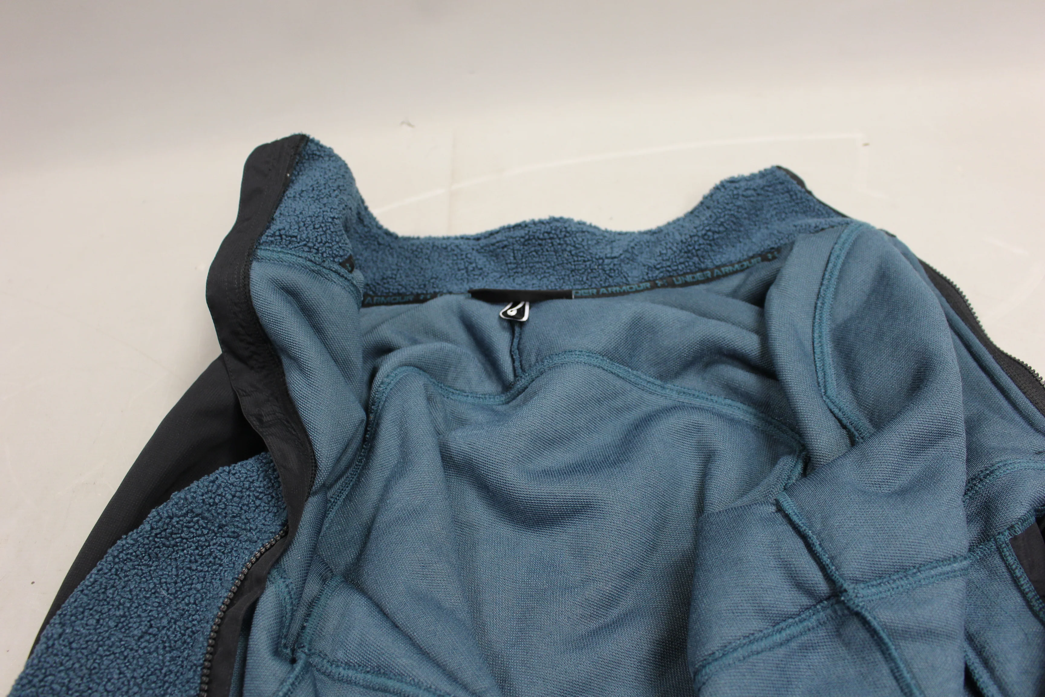 Under Armour Men's UA Mission Boucle Jacket - Blue/Black - Small - New - Image 9