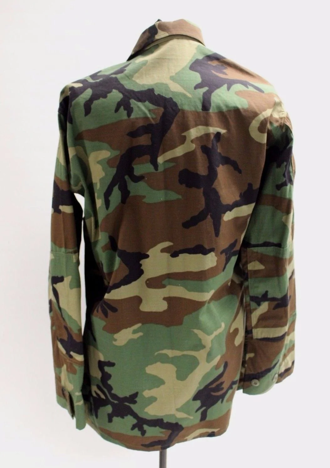 US Army BDU Woodland Combat Coat - Medium Regular - 8415-01-390-8544 - New - Image 2