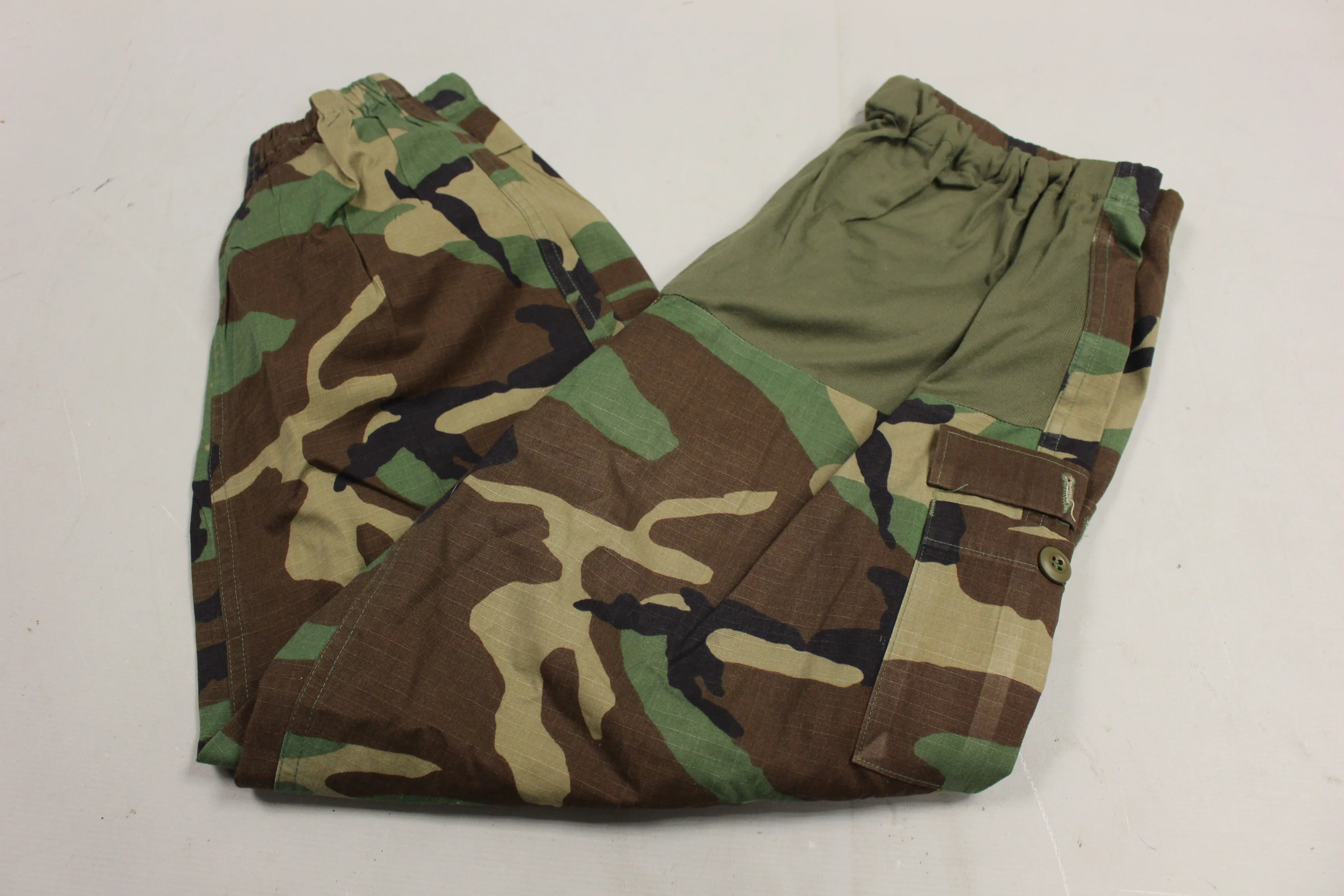 US Army BDU Woodland Maternity Pants Trouser - Approx Medium - Used - Image 3