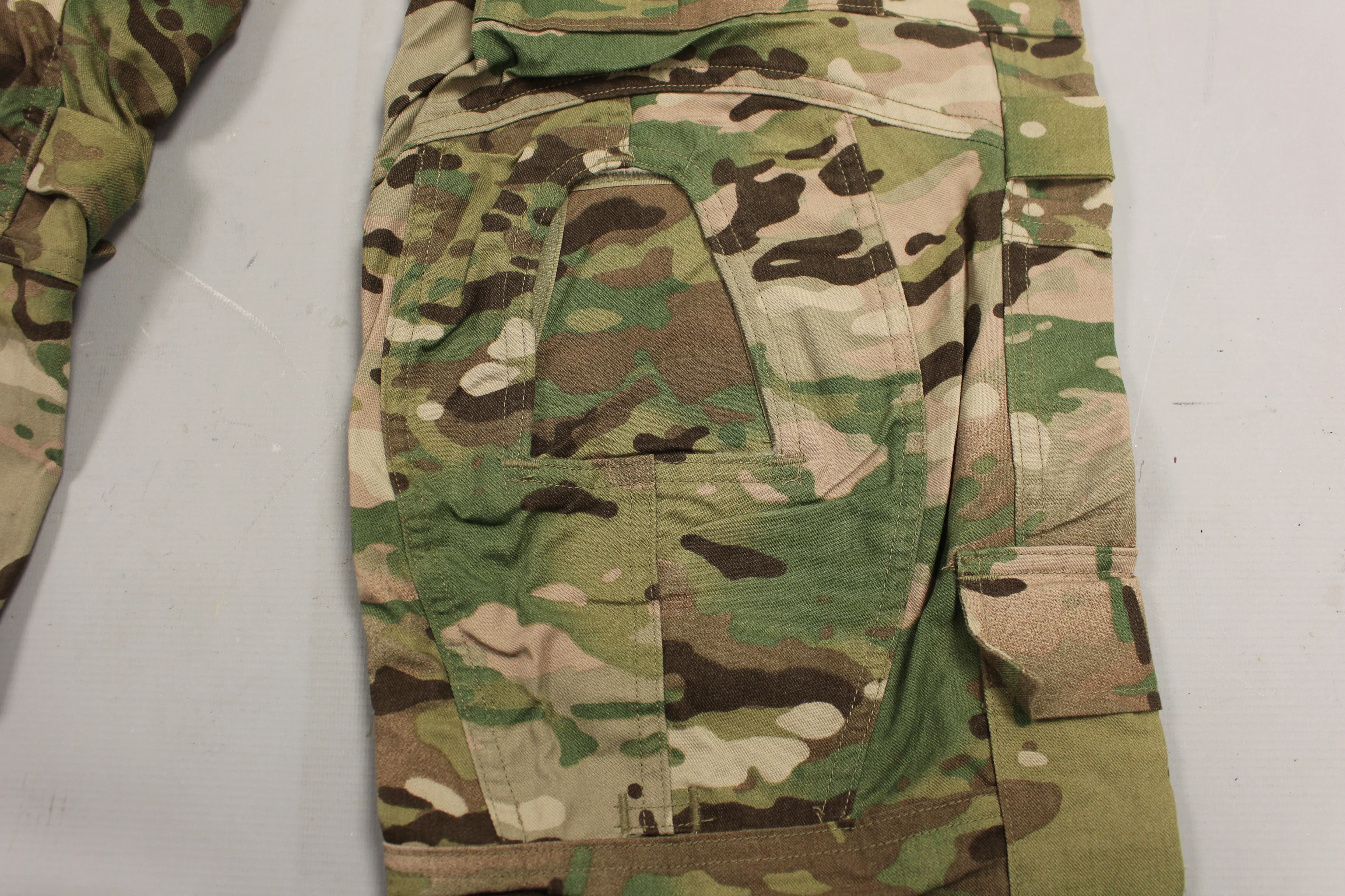 US Army OCP FR Combat Pants W/O Knee Inserts - Med Reg - 8415-01-644-0212 - Used - Image 2