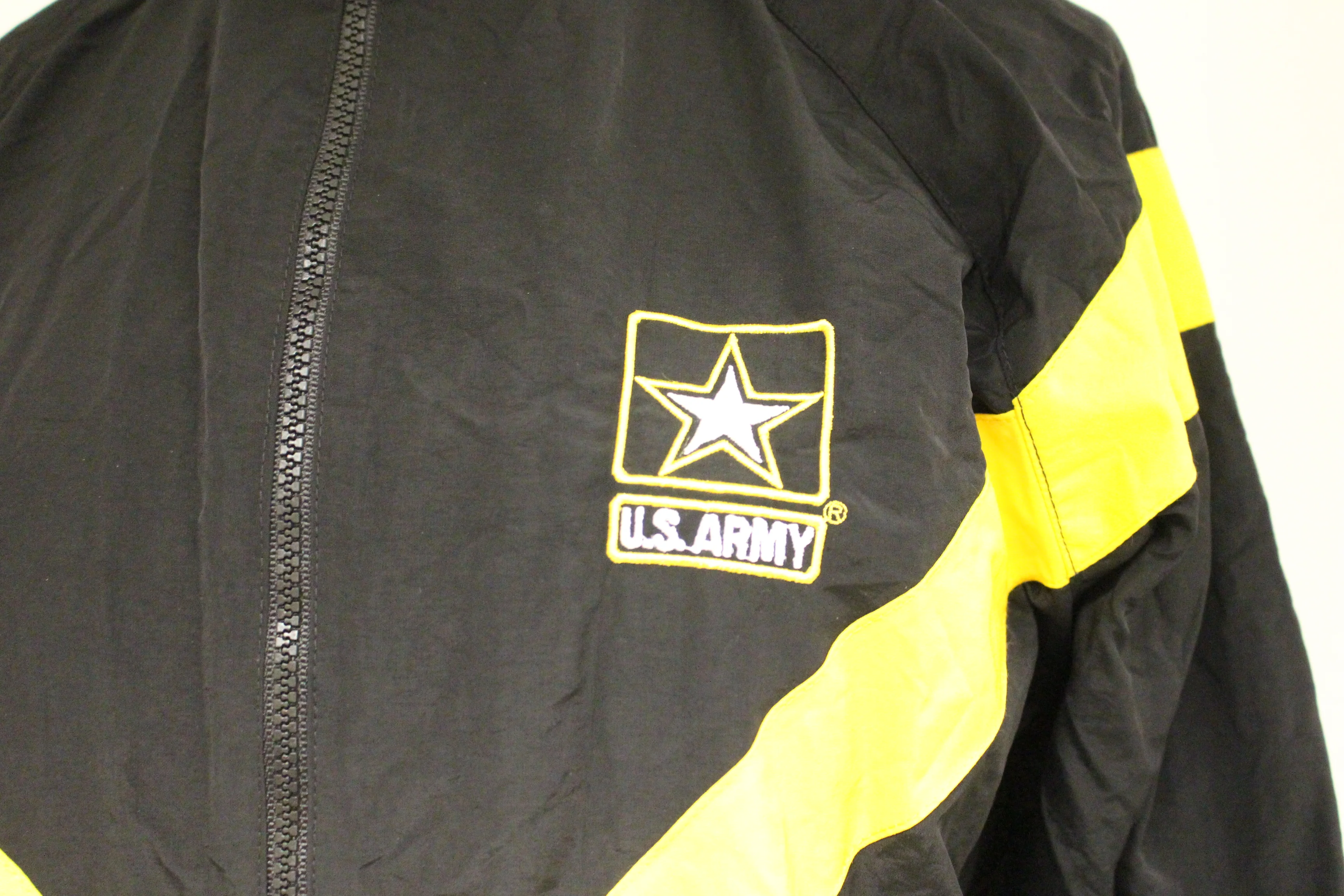 US Army Unisex APFU / PT Jacket - XSmall Regular - 8415-01-623-8618 - Used - Image 3