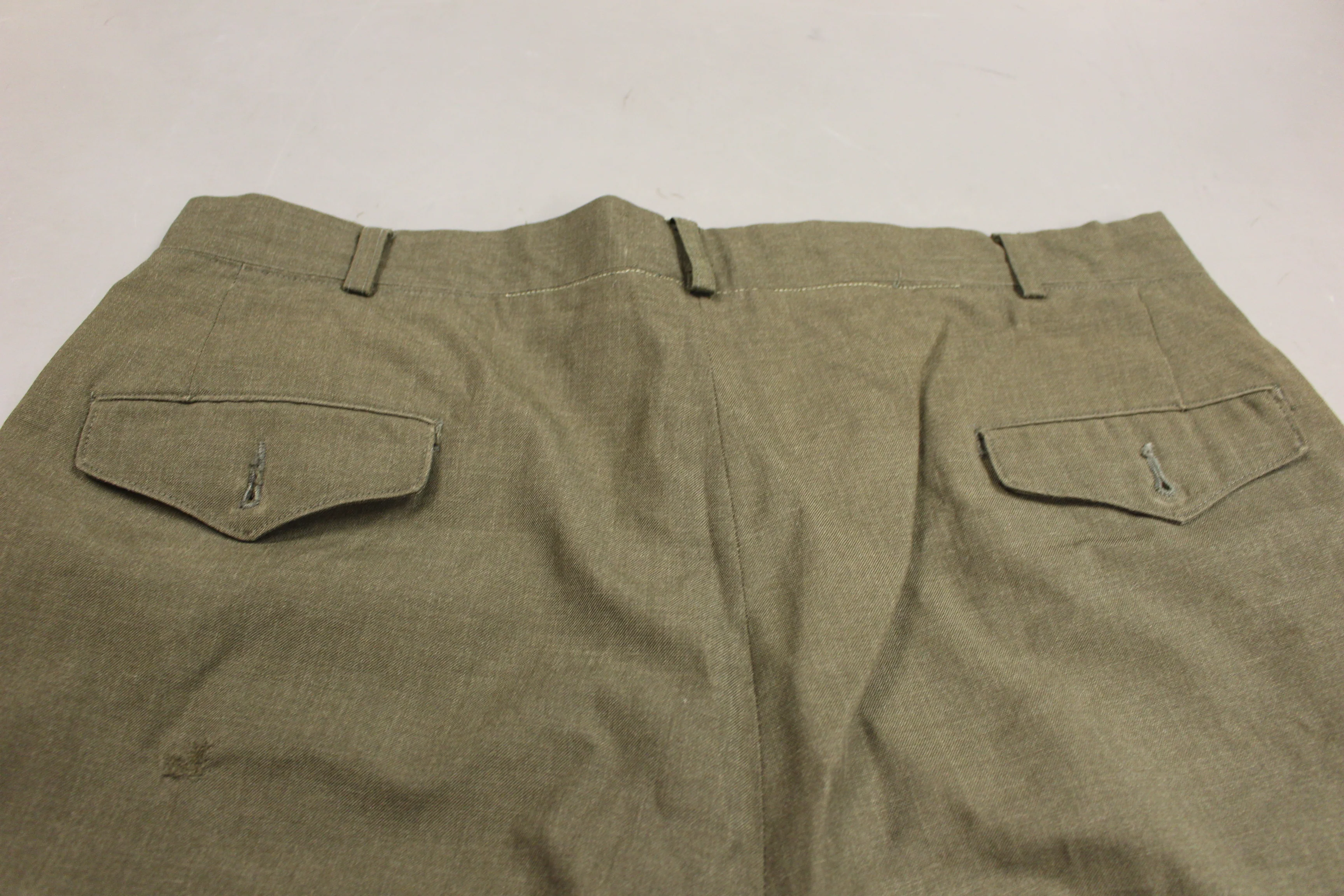 US Military Army Men’s Green Tropical Trousers - 32R - 8405-00-067-4930 - Used - Image 2
