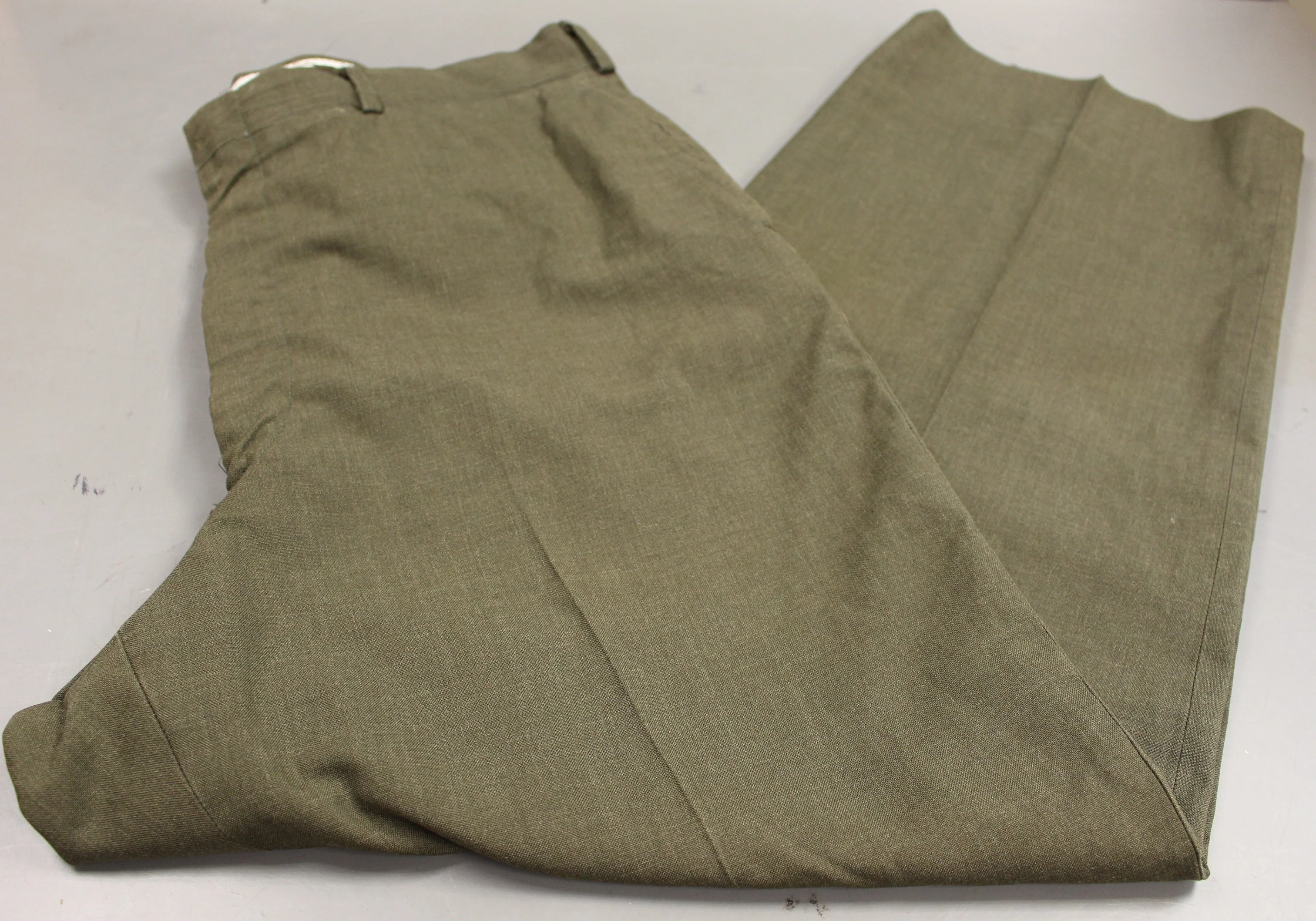 US Military Army Men’s Green Tropical Trousers - 36XS - 8405-01-935-2739 - Used