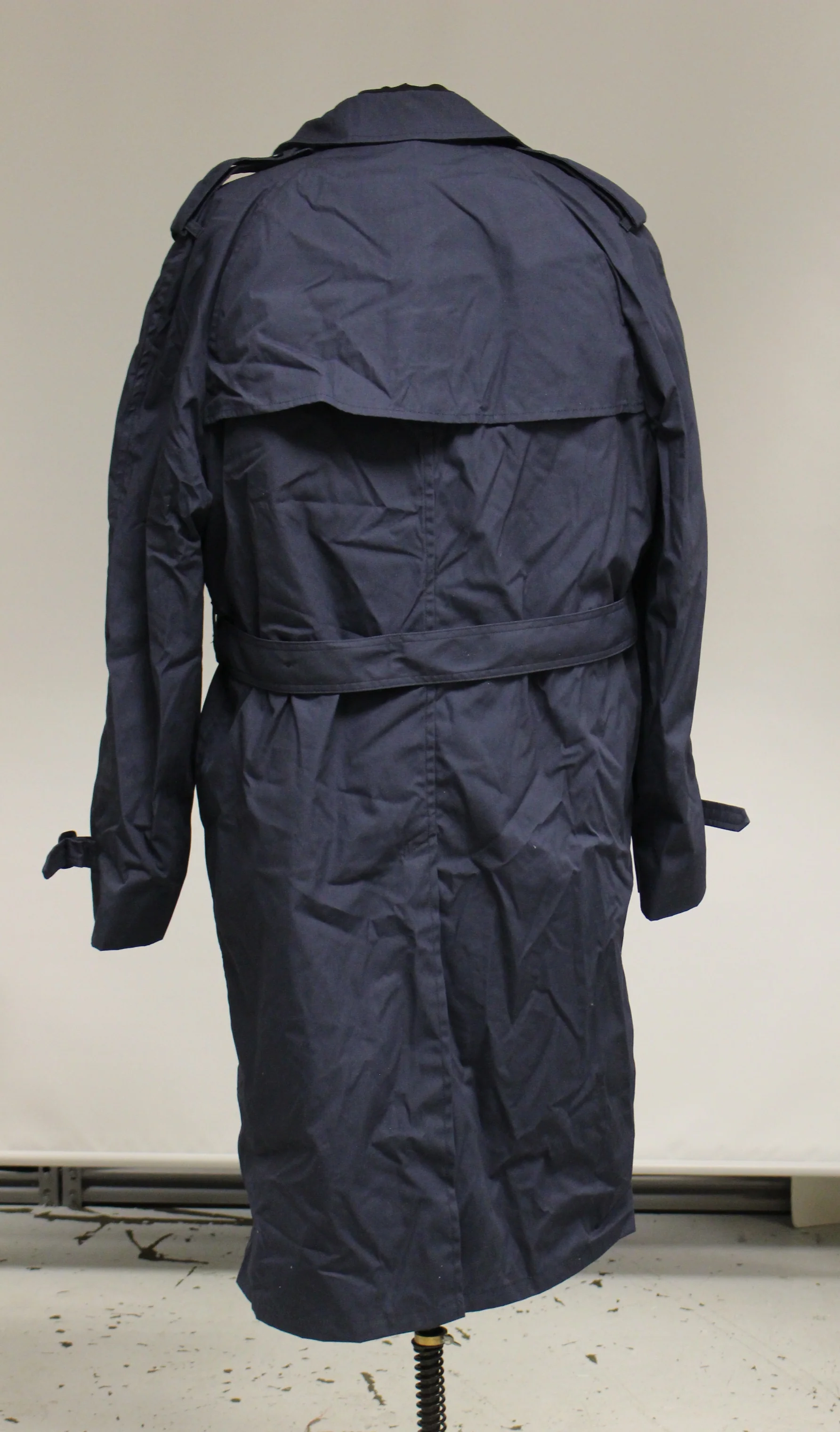 US Navy Blue Man's All Weather Coat - 8405-01-175-2292 - 42S - Used - Image 2