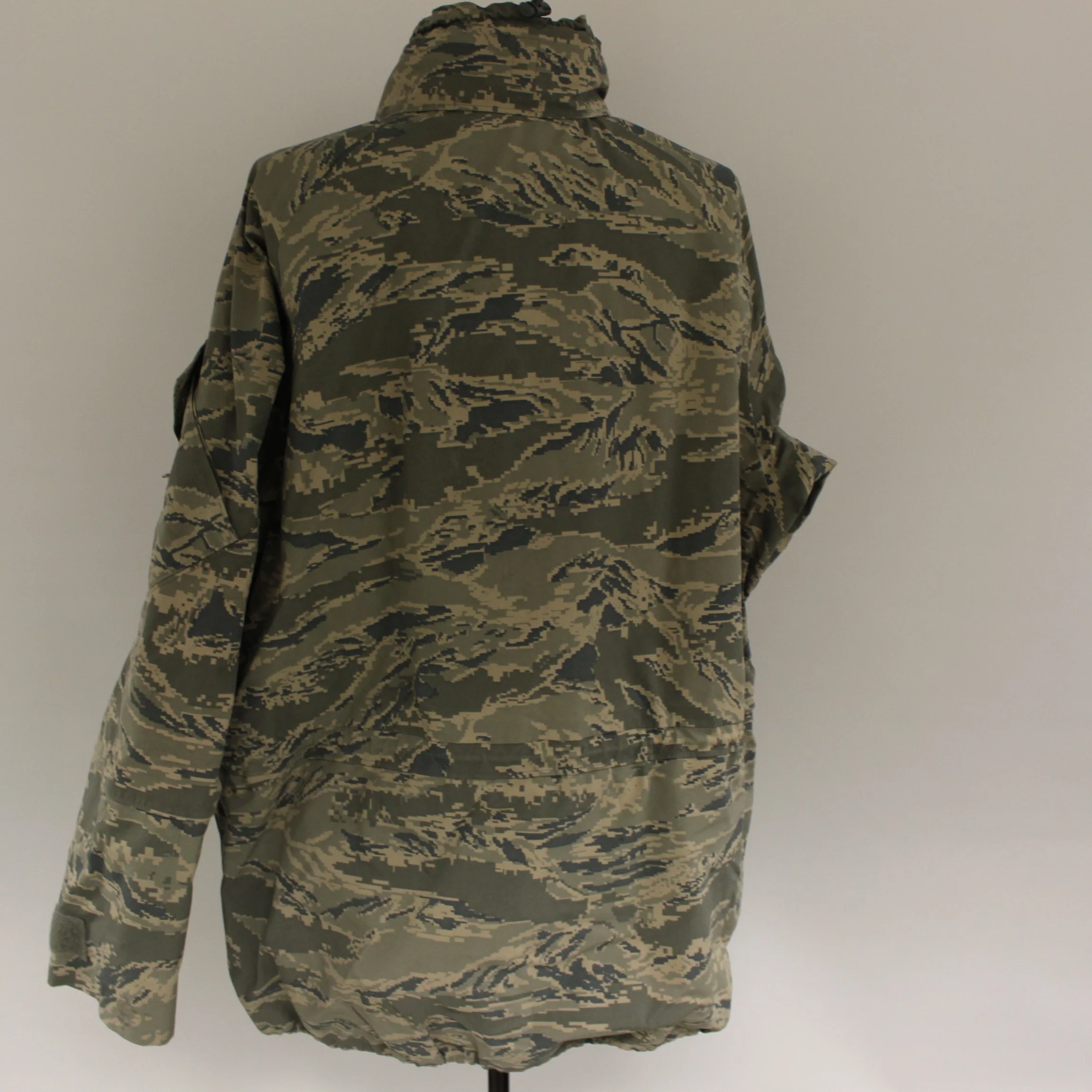 USAF APECS All Purpose Environmental Camouflage Parka - Size:X-Small X-Short - Image 2