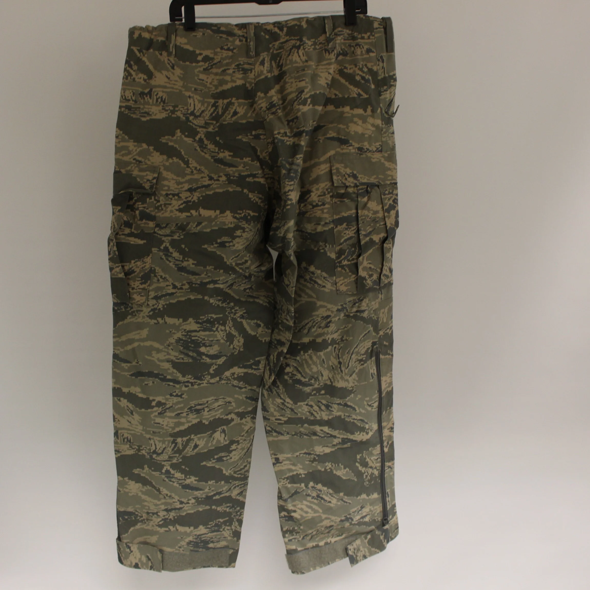 USAF APECS All Purpose Trousers - Medium Short - 8415-01-547-3008 - Used - Image 2