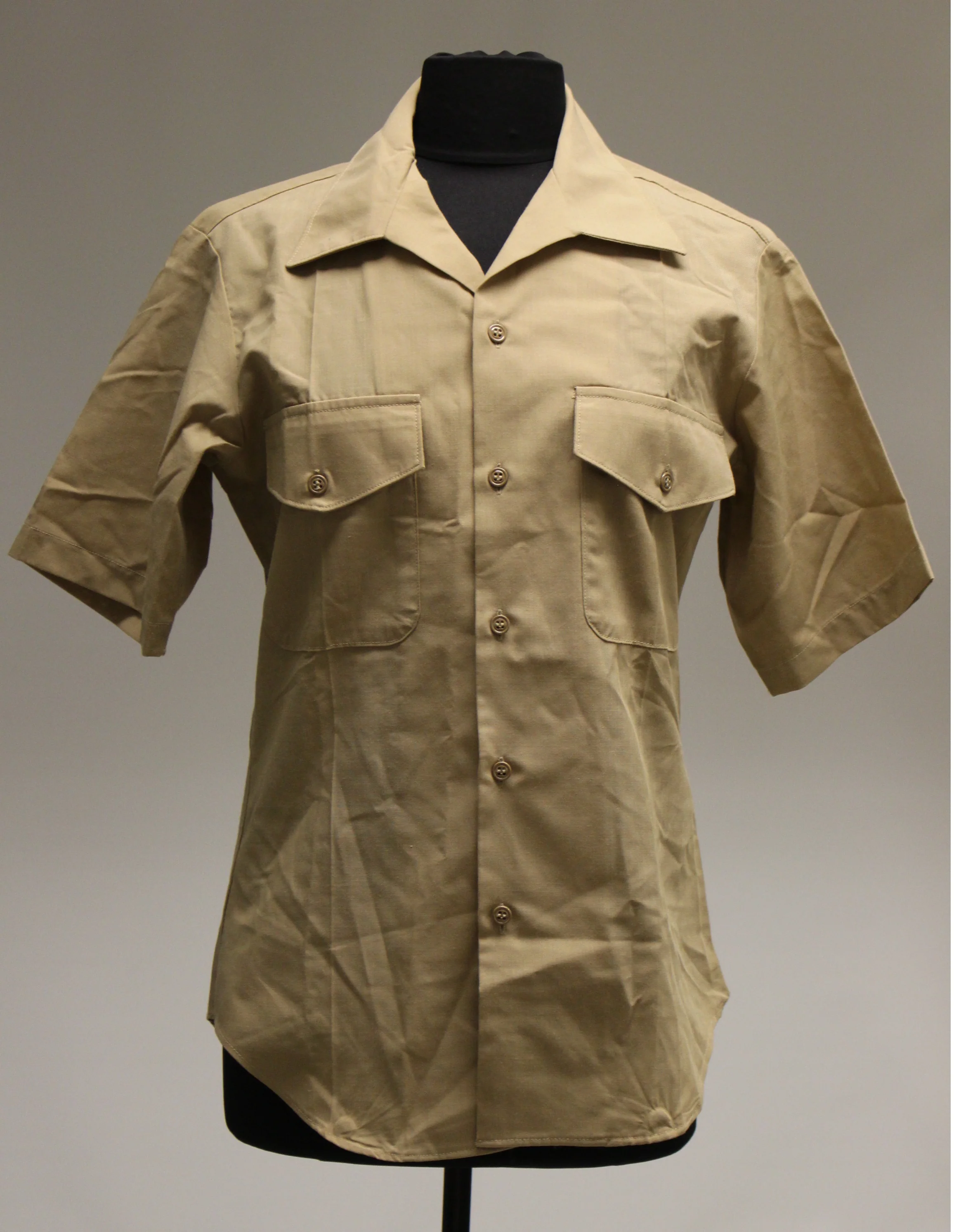 USMC Marine Men's Tan Short Sleeve Shirt -Size: 14-1/2 - 8405-01-515-8972 - Used