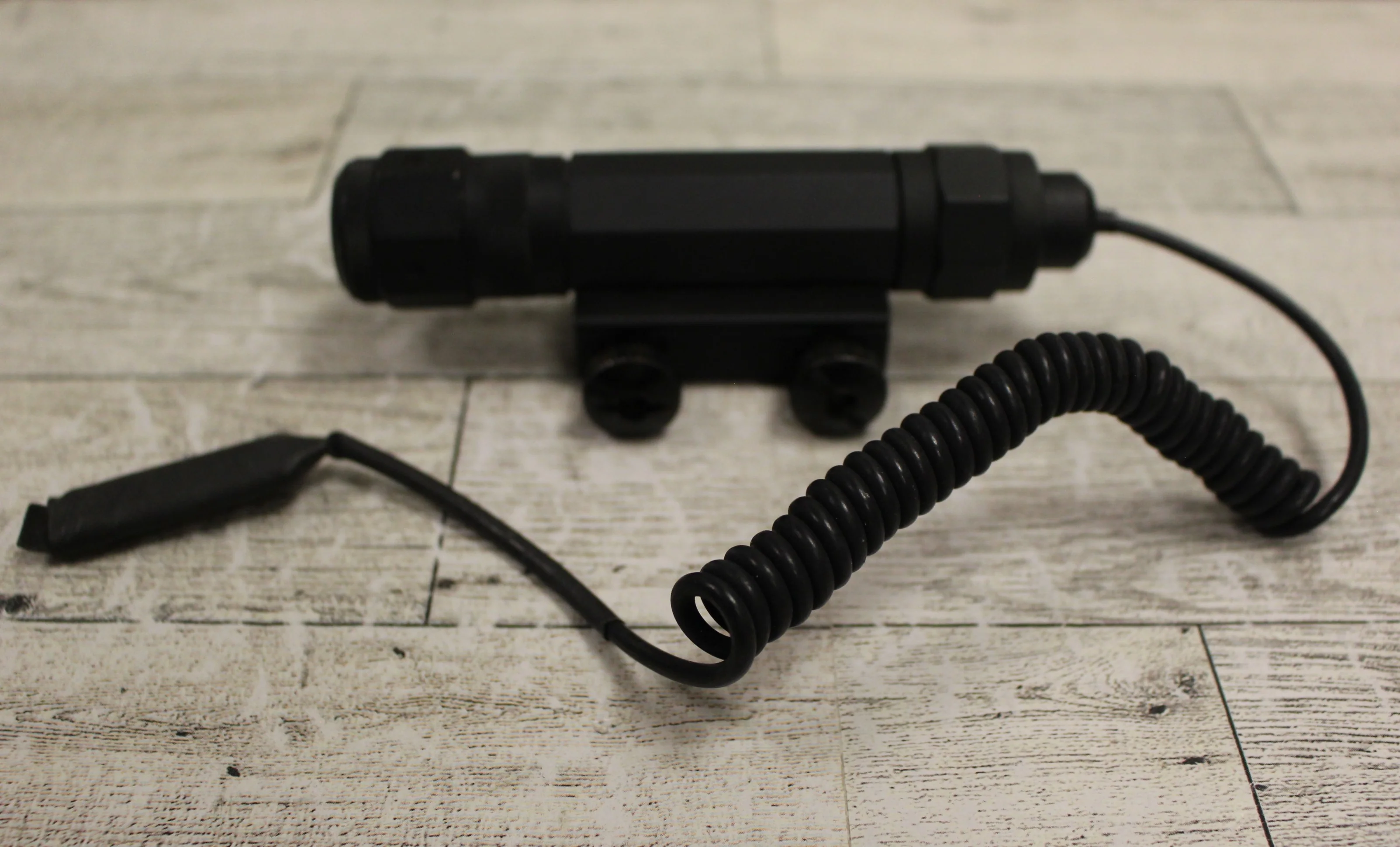 UTG Tactical Green Laser Sight with Intergrated Mount - Works! - Image 2