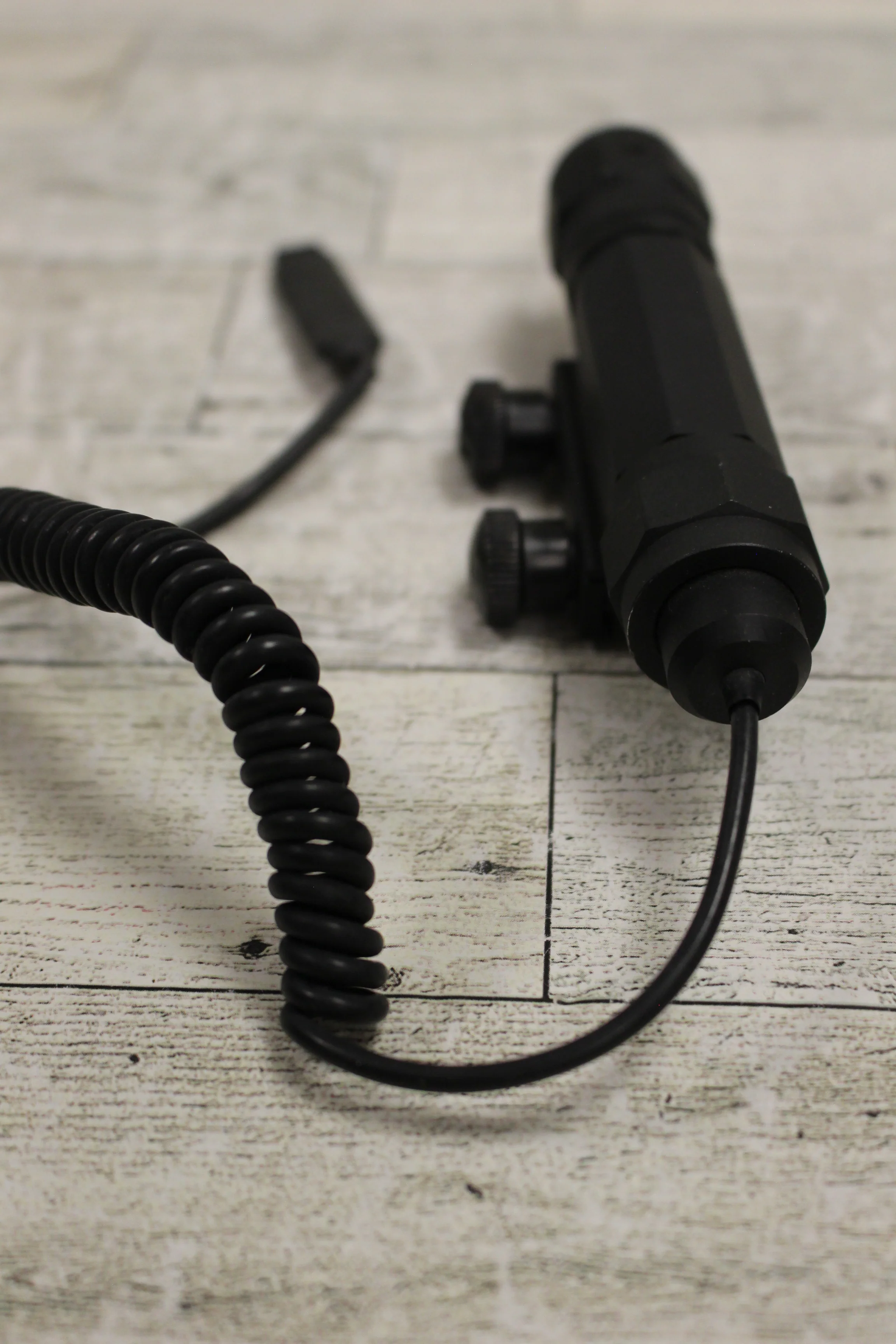 UTG Tactical Green Laser Sight with Intergrated Mount - Works! - Image 3