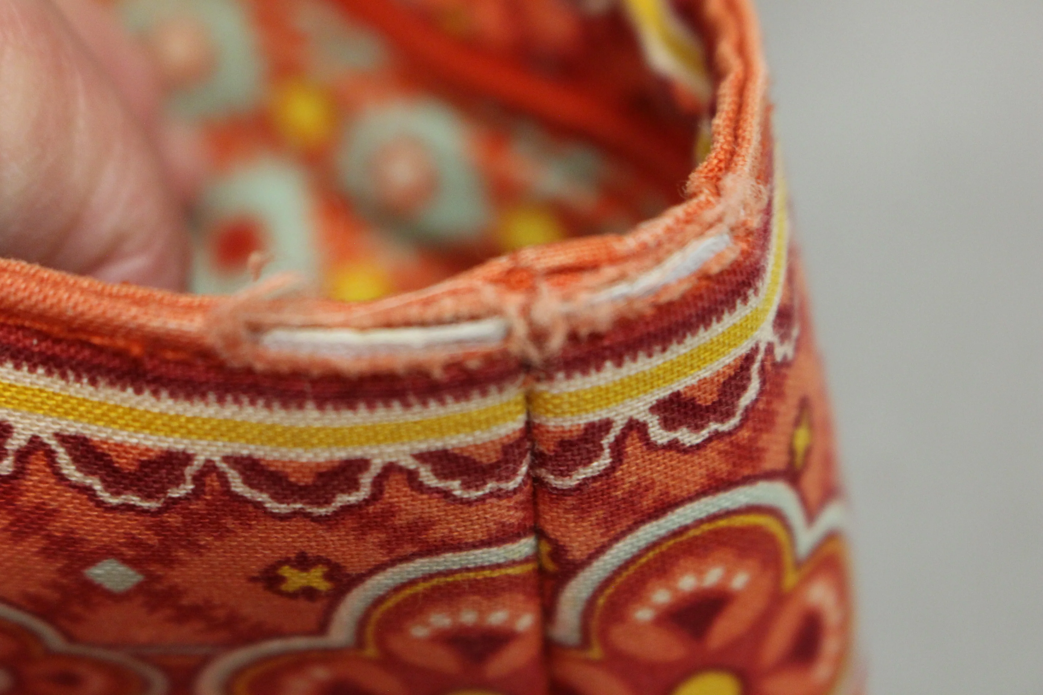 Vera Bradley Orange Boho Floral Medallion Medium Shoulder Bag - Used - Image 3