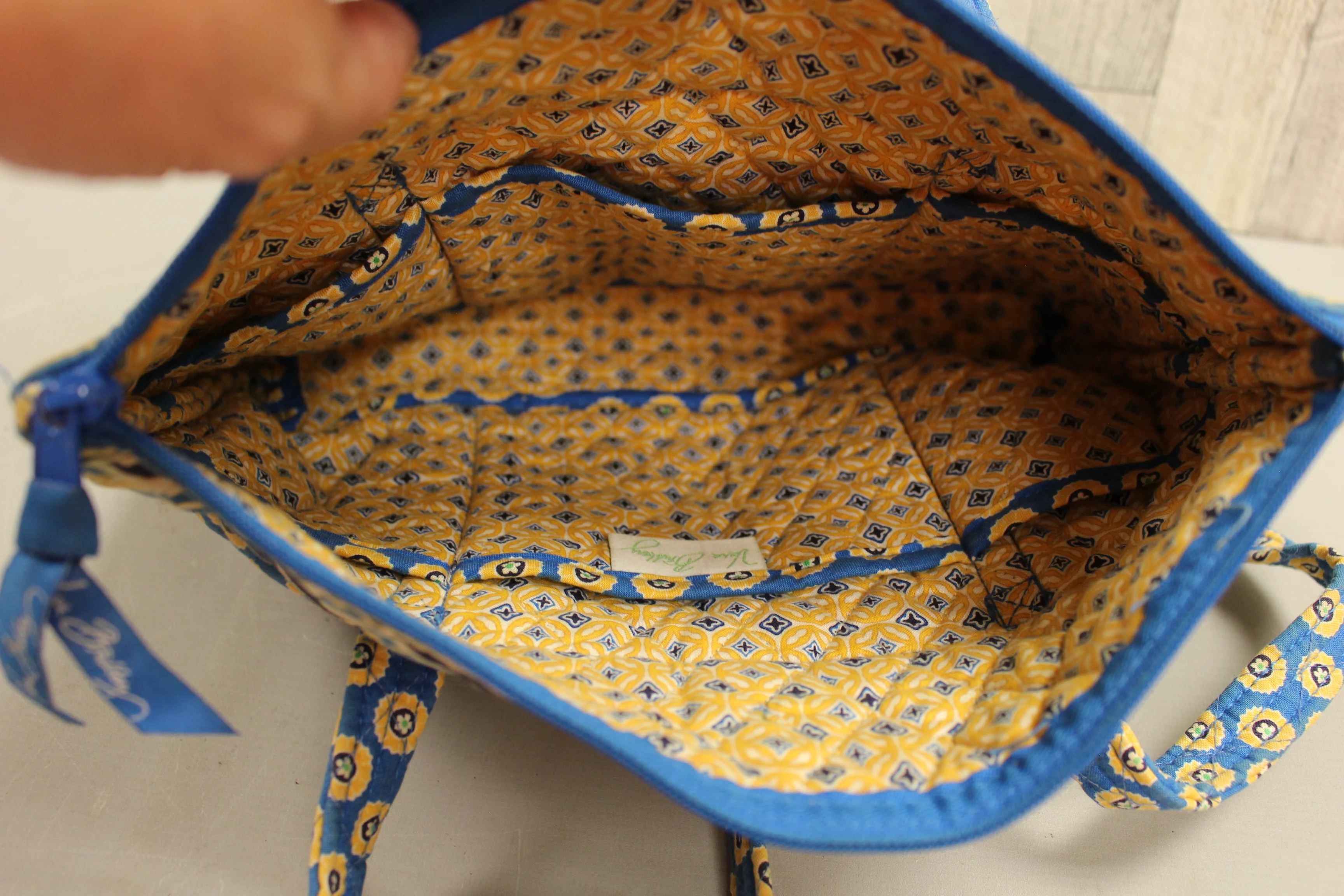 Vera Bradley Riviera Blue Medium Shoulder Bag - Used - Image 6