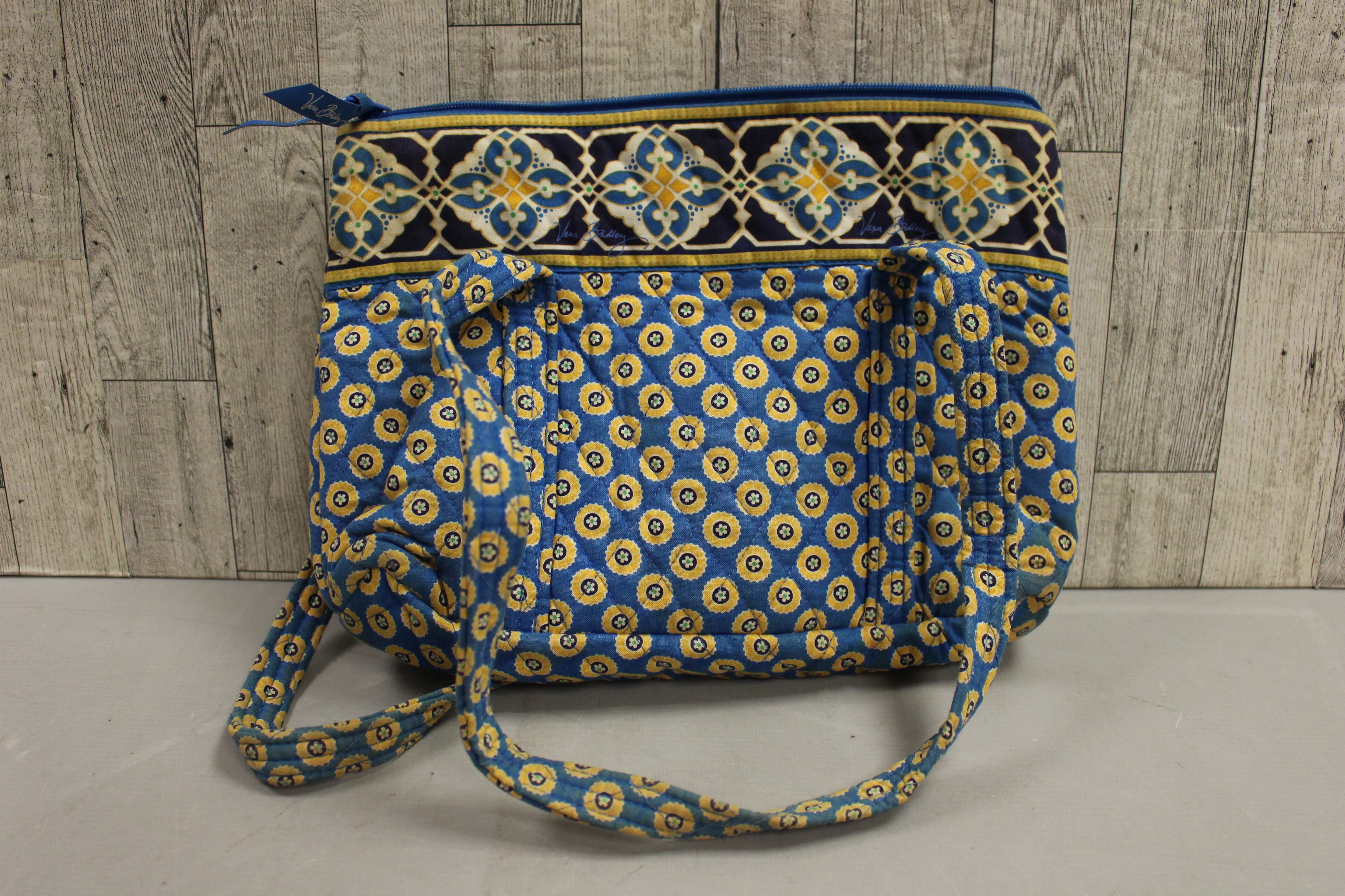 Vera Bradley Riviera Blue Medium Shoulder Bag - Used - Image 8