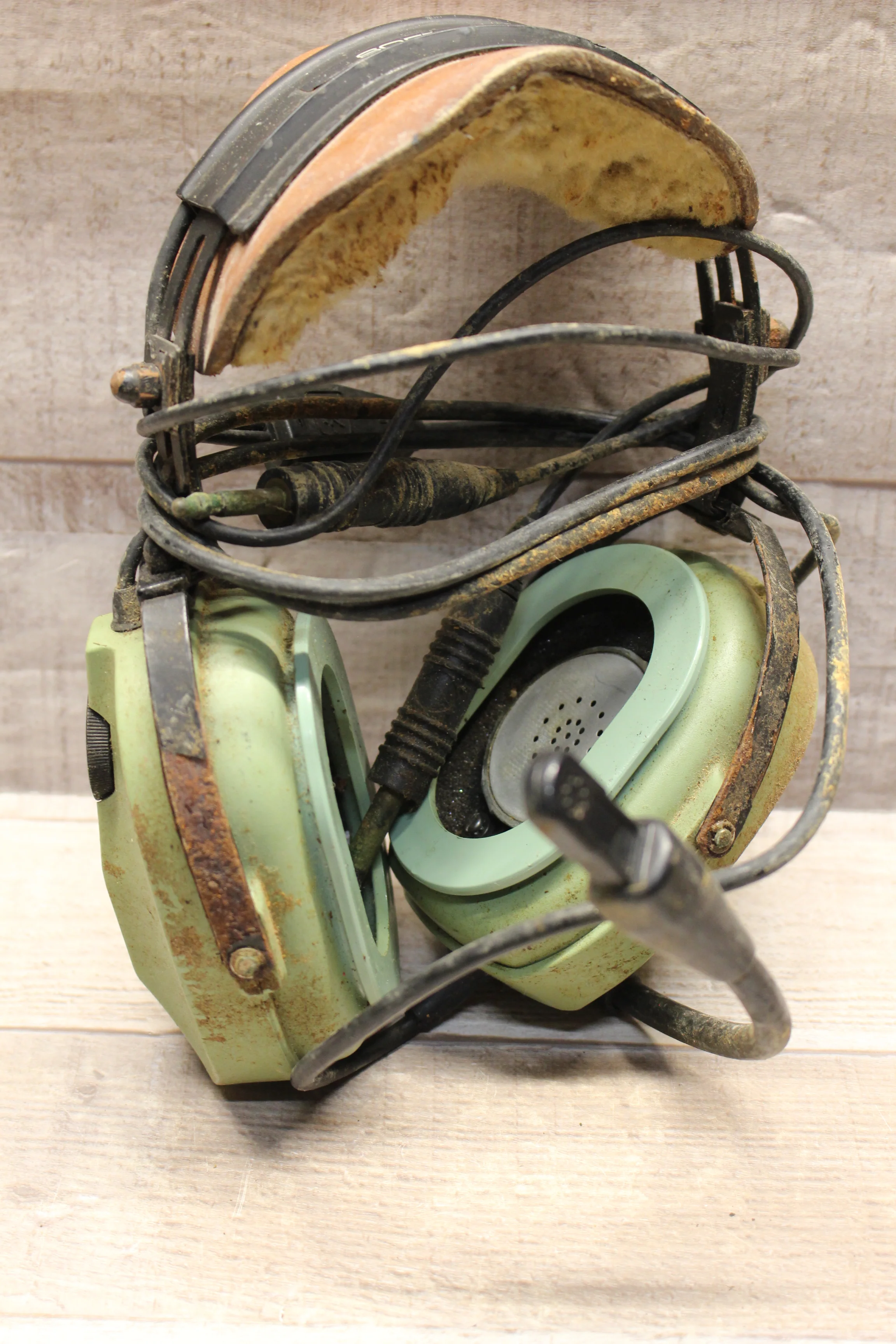 Vintage Aero Services Softop Earmuffs With Microphone -Green -Used - Image 2