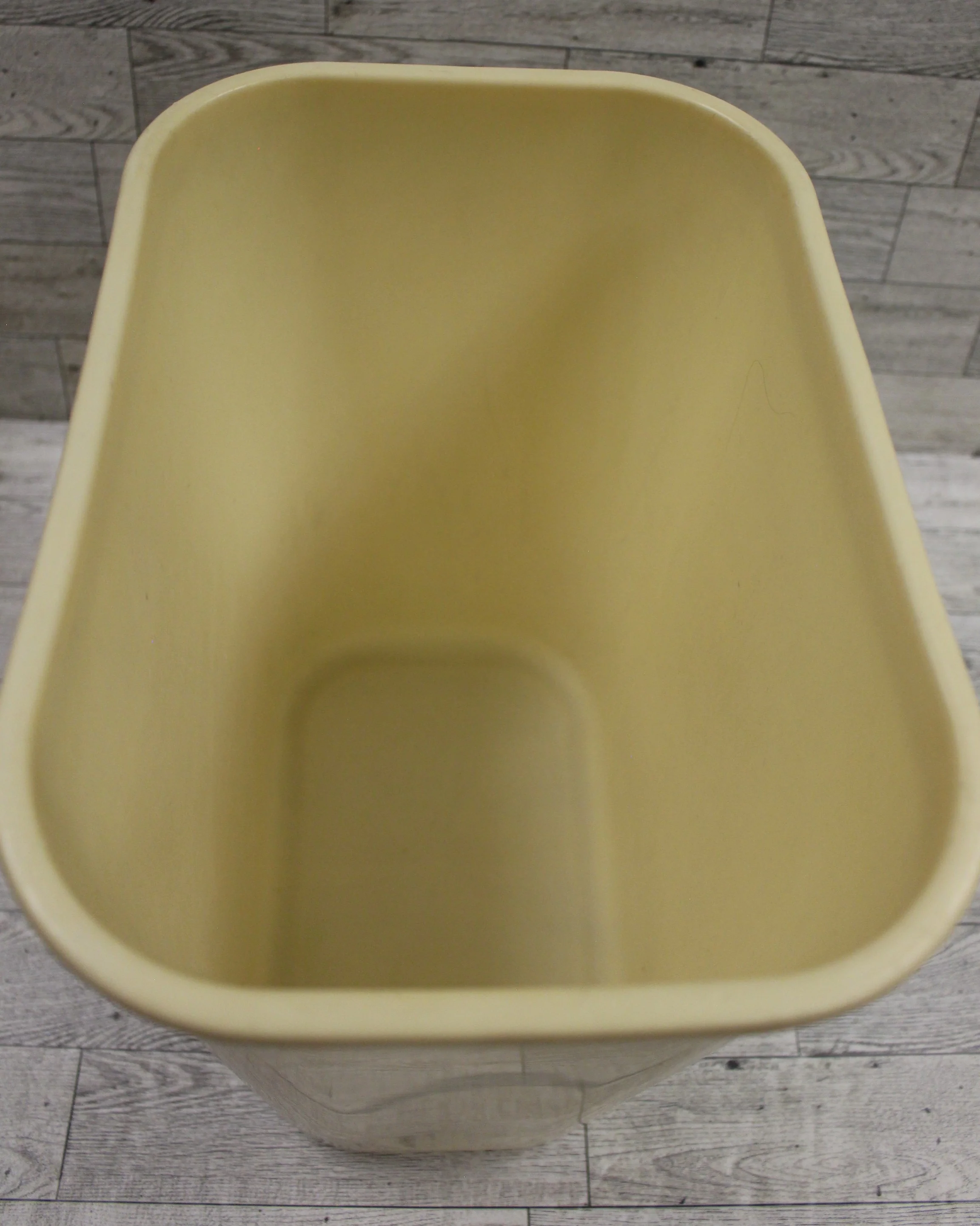 Vintage Antique Rubbermaid Wastebasket Trashcan - 2955 - Beige - Used - Image 2