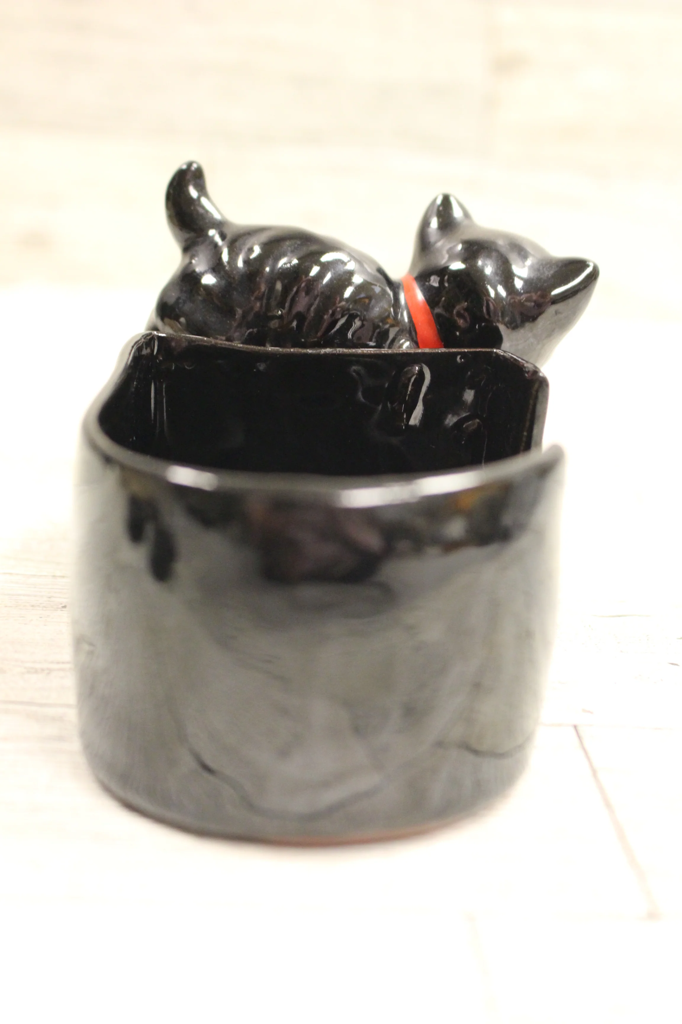 Vintage Black Cat Ashtray Set - 4 Double Holder Trays Match Vase - Used - Image 3