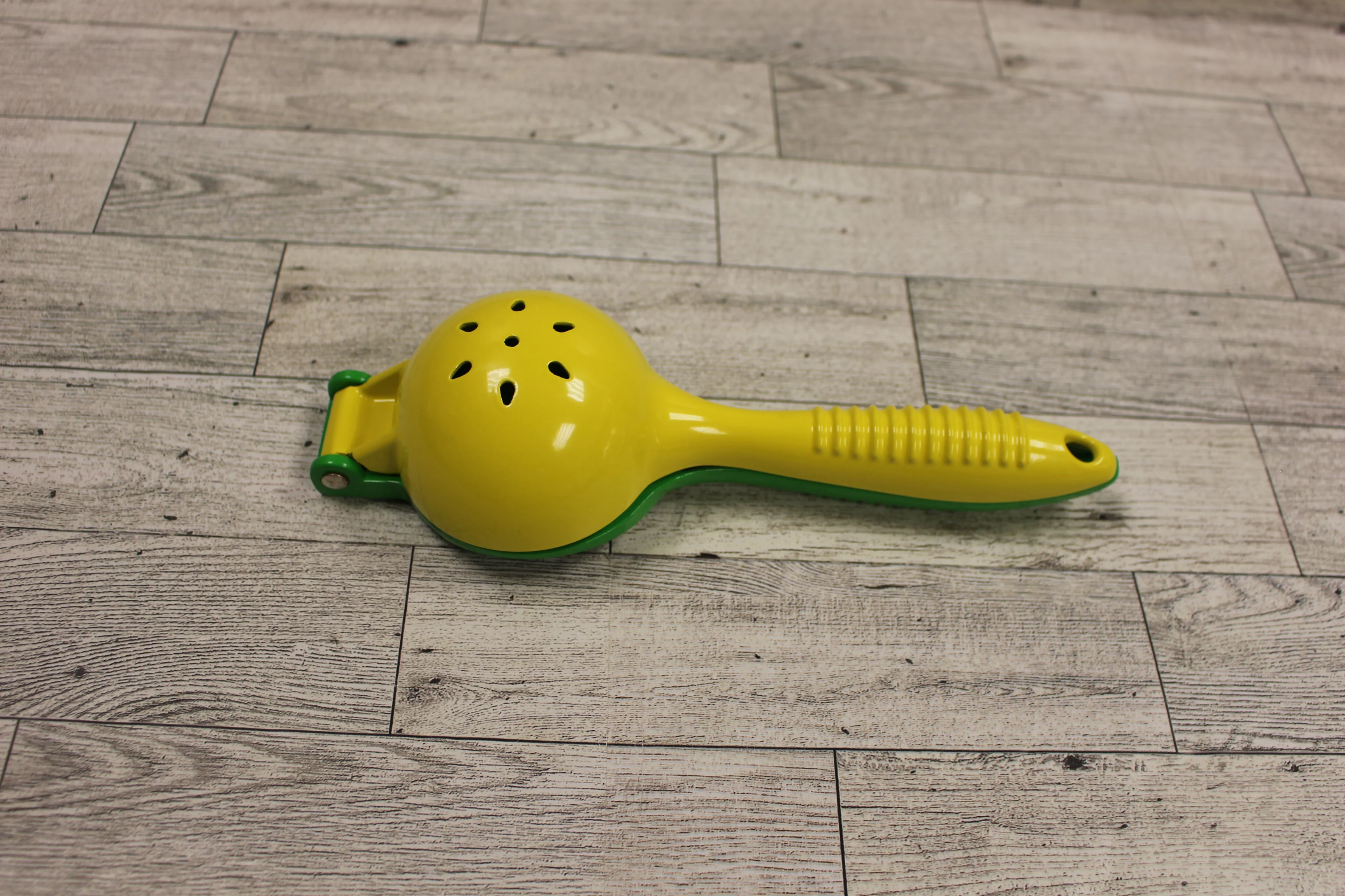 Vintage Cast Aluminum Lemon Lime Juice Hand Press/Juicer - Used - Image 2