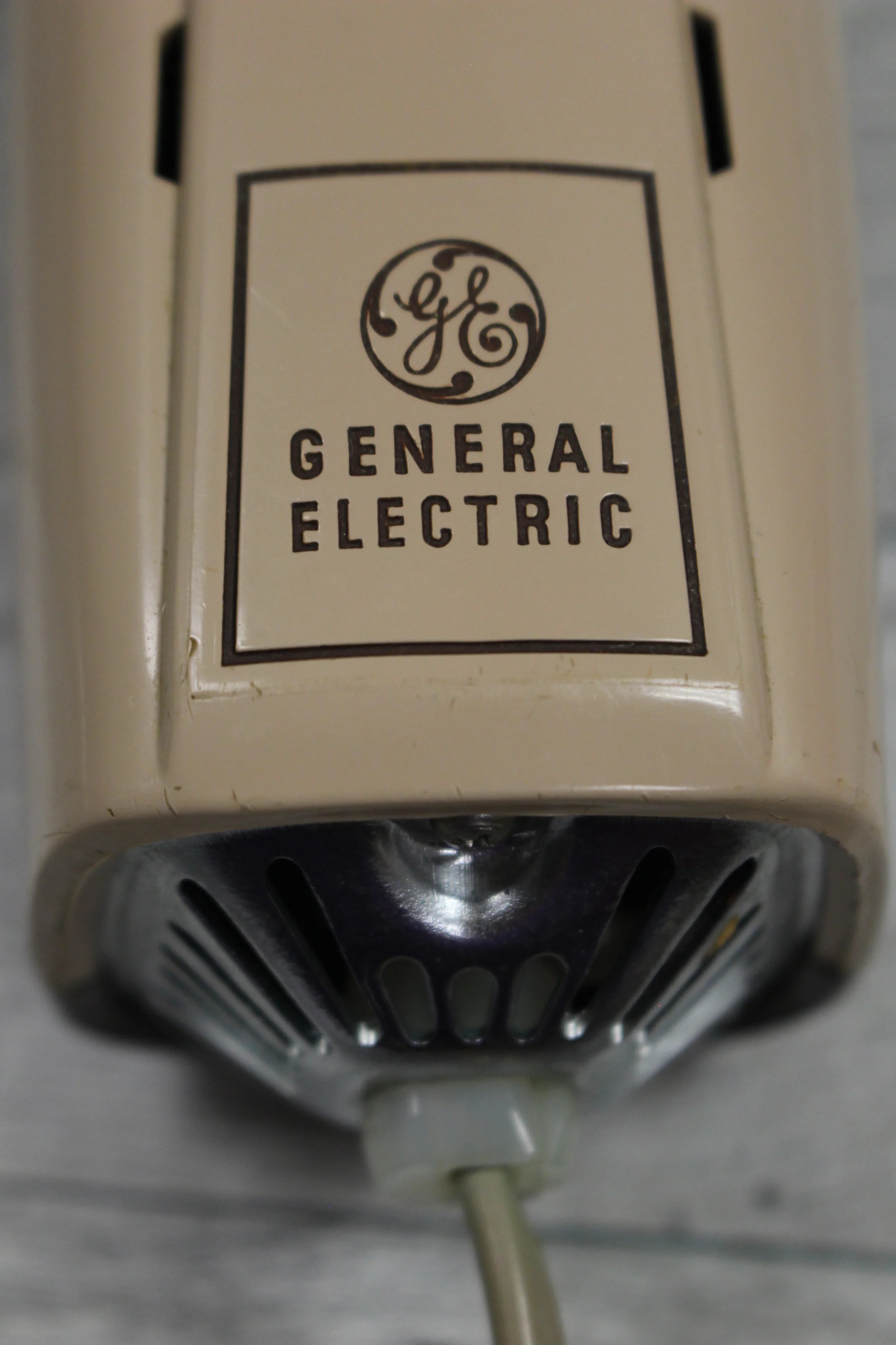 Vintage GE General Electric Slicing Knife - Model 34EK4 - Used - Image 2