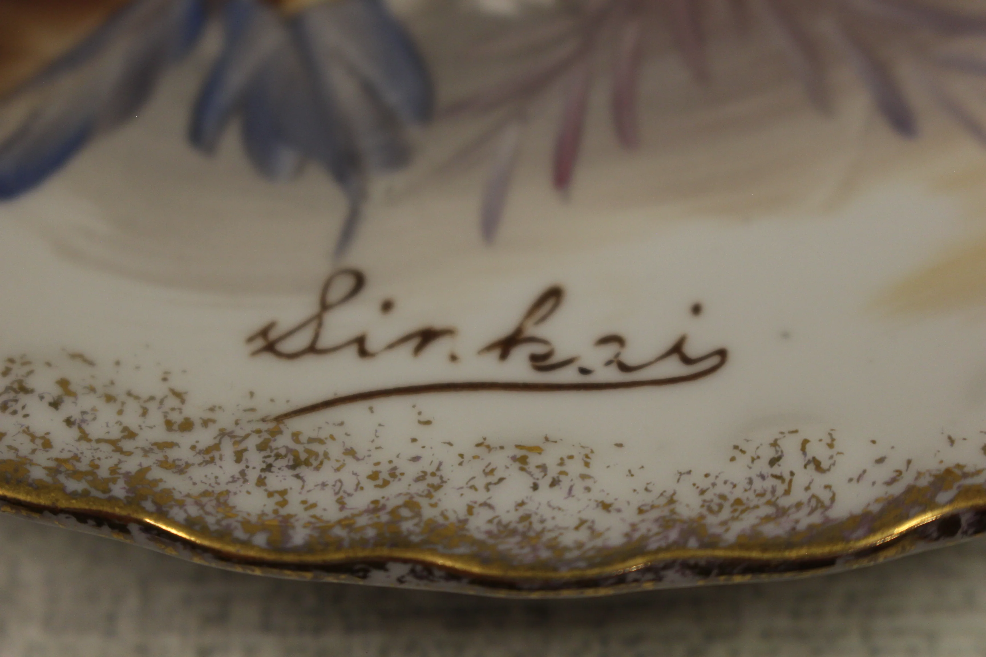 Vintage Gold Trim Sinkai Hand Painted Floral Plate -Signed - Used - Image 6