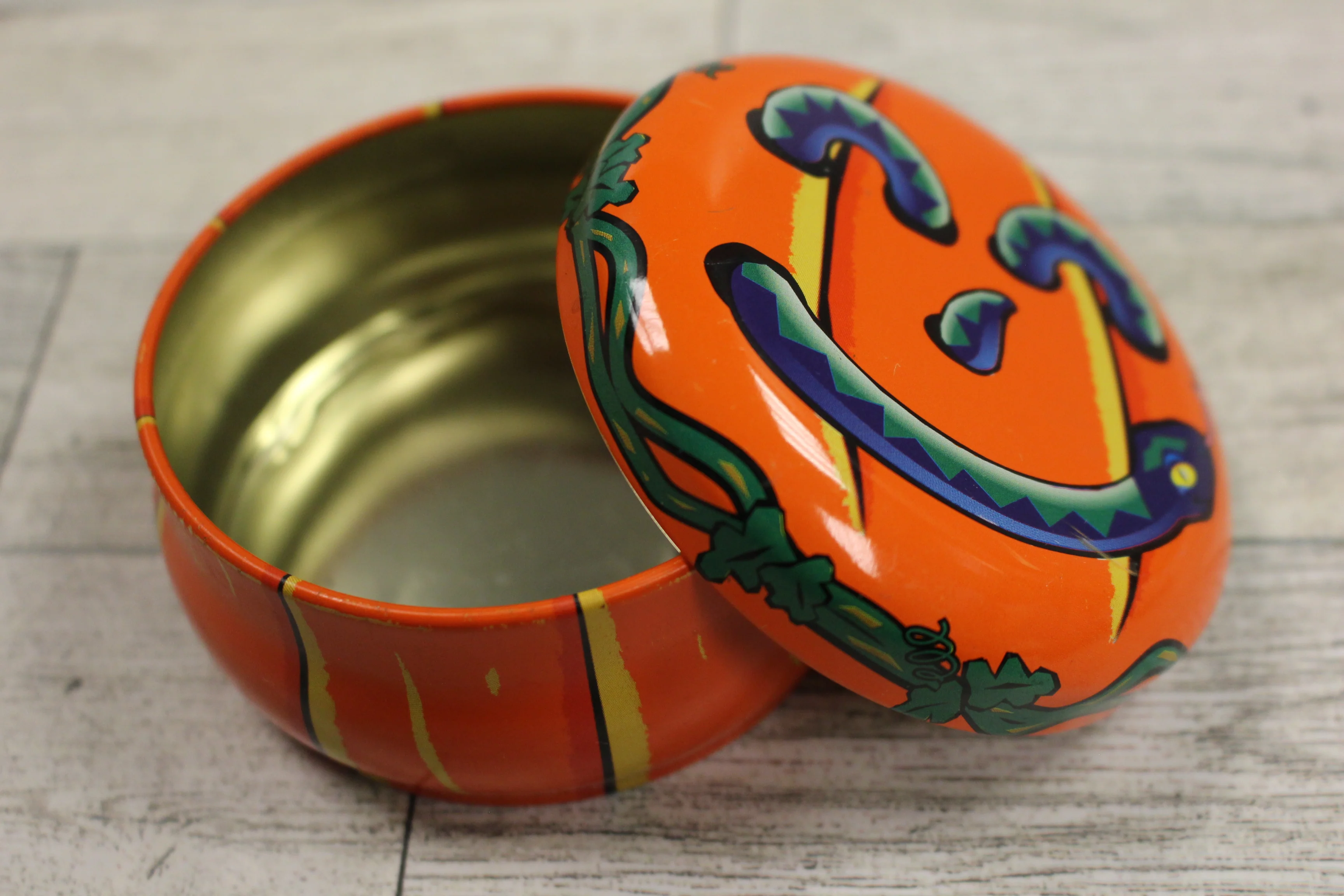 Vintage Halloween Jack-O-Lantern Serpent Pumpkin Candle Tin - Used - Image 2