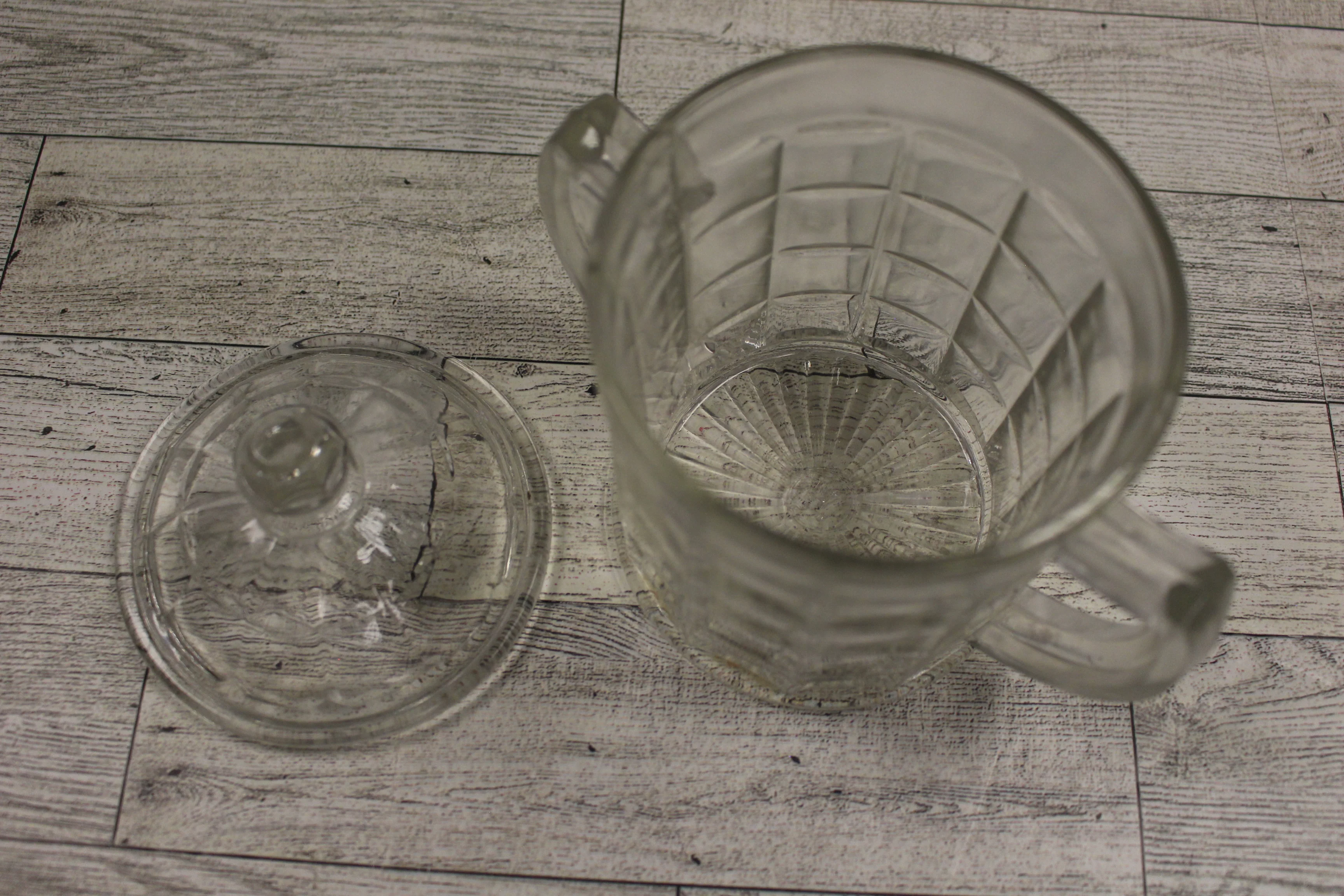 Vintage Hazel Atlas Colonial Block Glass Sugar Bowl with Lid - 5.5" Tall - Used - Image 4