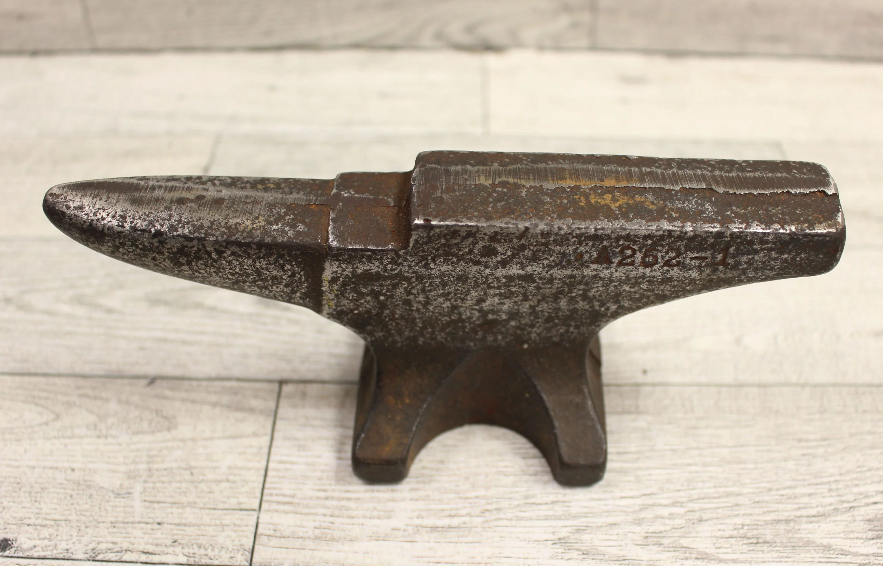 Vintage Jewelry Miniature Cast Iron Anvil - A252-1 - Used