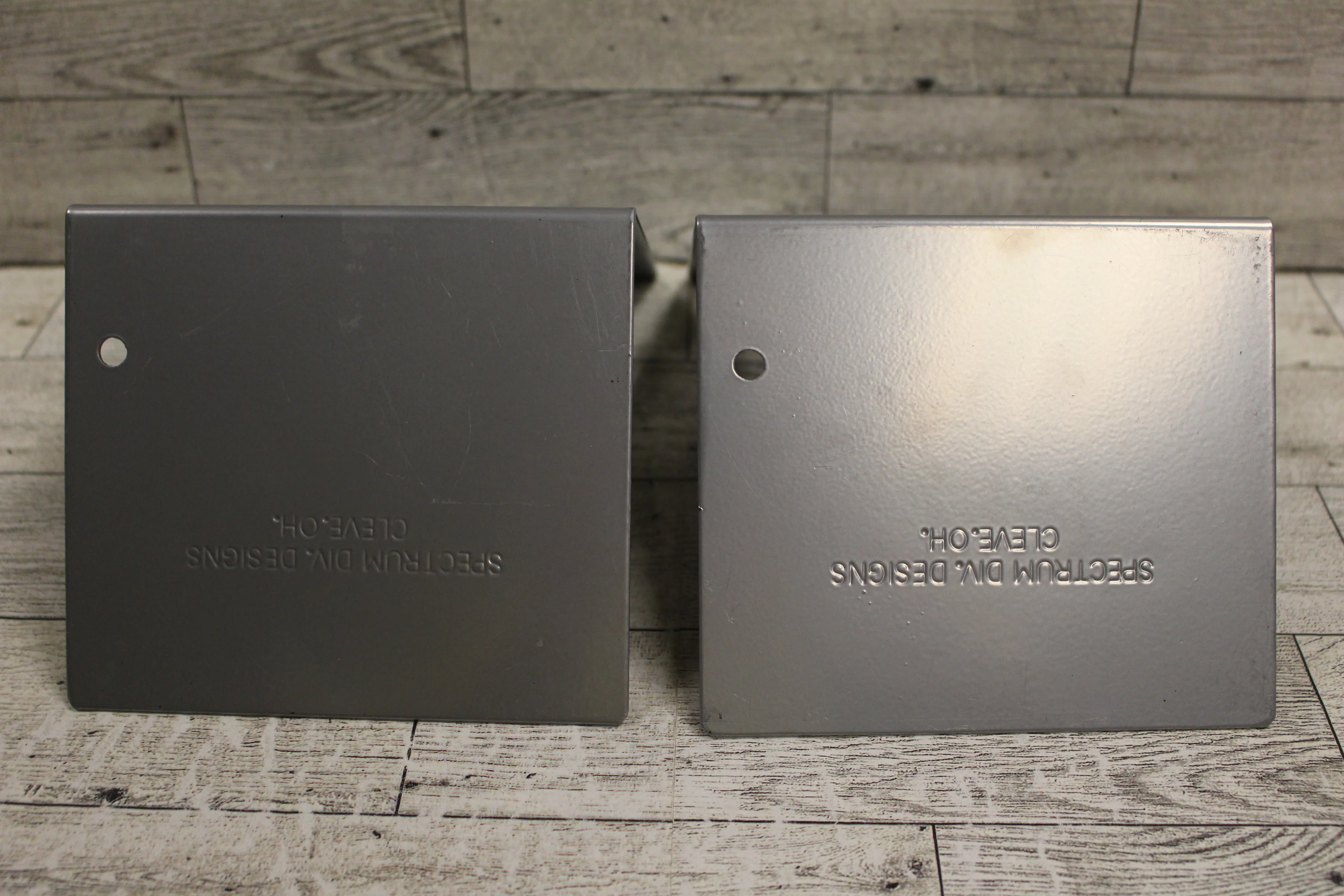 Vintage Spectrum Division Designs 6" MCM Metal Bookends - Set of 2 - Used - Image 2