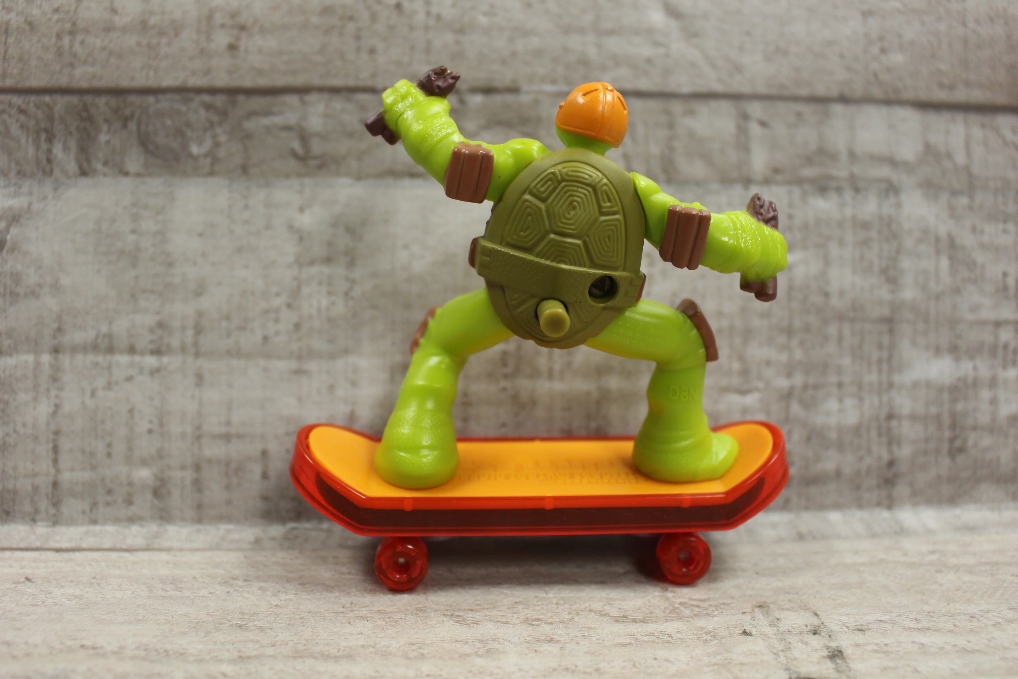 Vintage Teenage Mutant Ninja Turtles Skateboard 4" Figurine -Used - Image 3