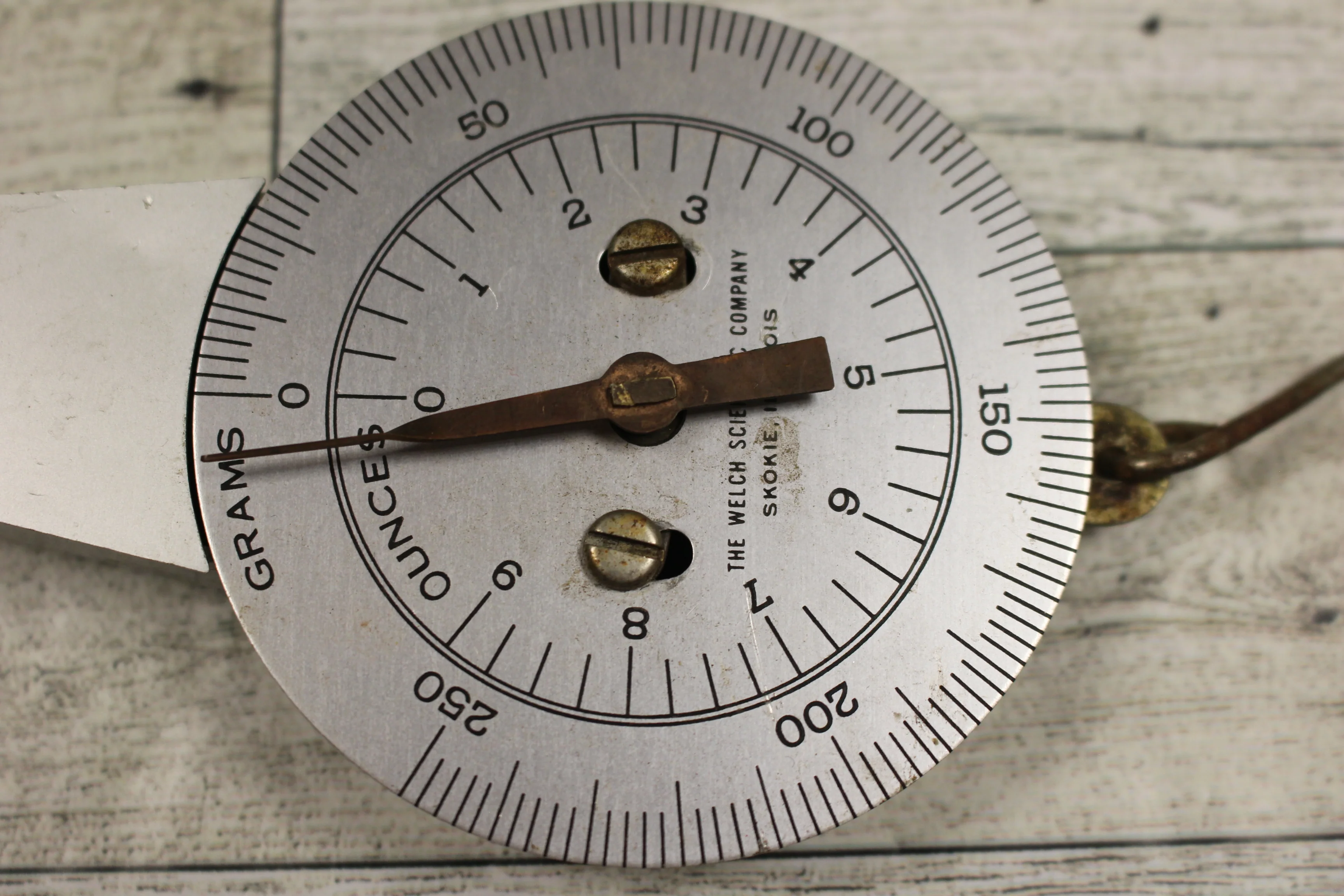 Vintage Welch Scientific Co. Chicago Ill Hanging Scale - 72 oz 2000 grams - Used - Image 2