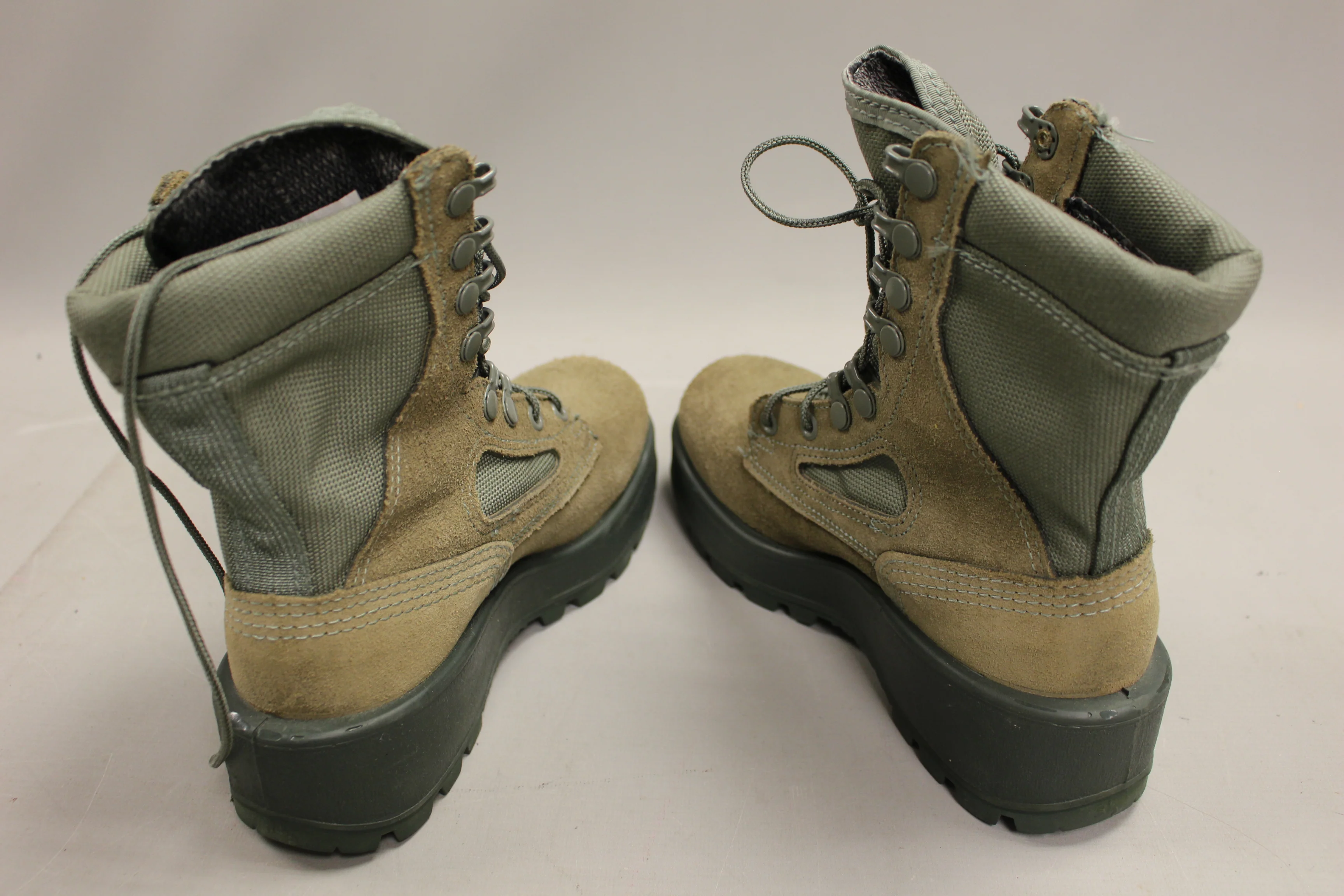 Wellco Women's Temperate Weather Combat Boot - Size: 5.5RF - Sage Green - Used - Image 3