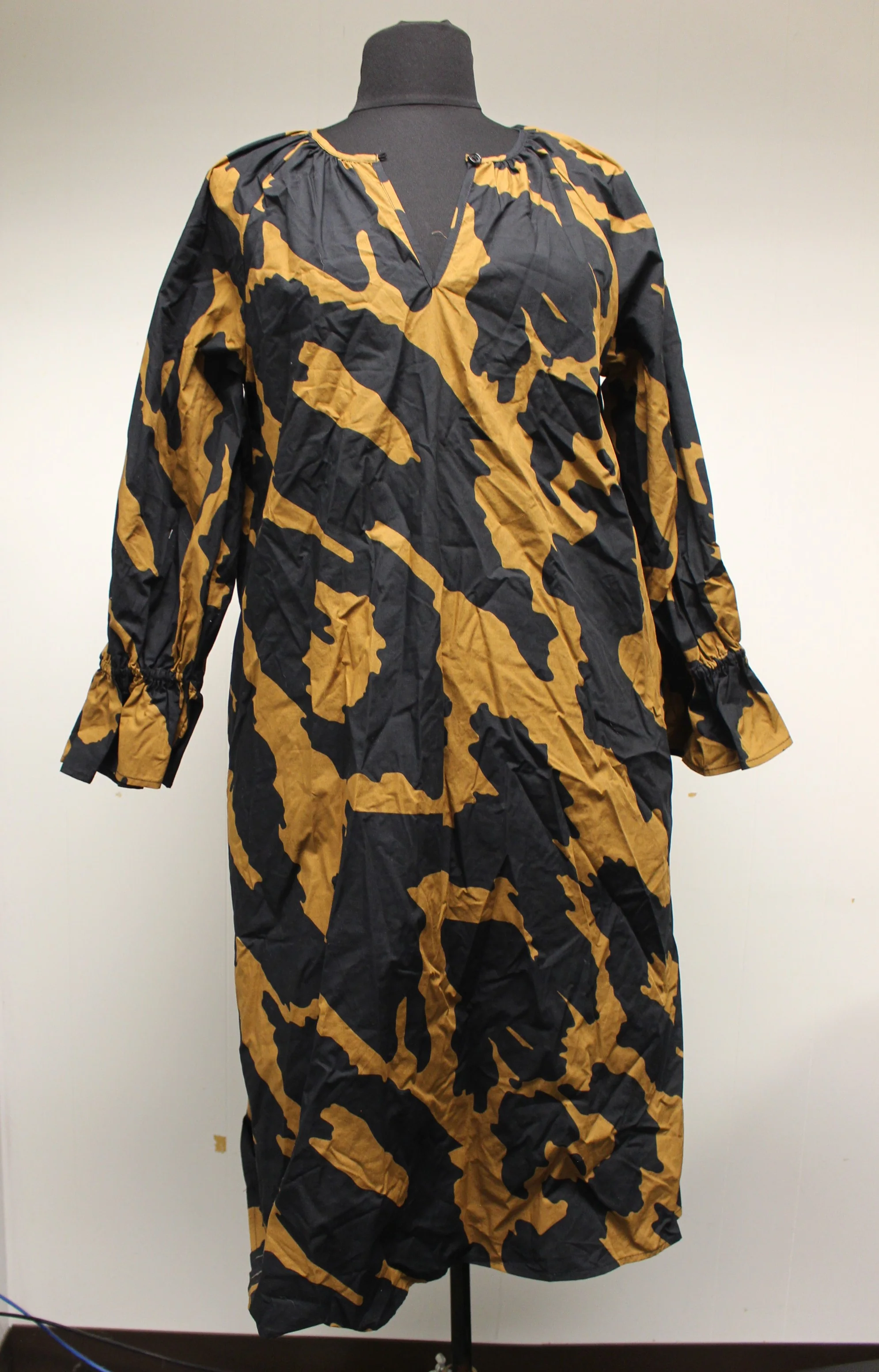 Who What Wear Balloon Long Sleeve Dress - Animal Print - Medium - New - Image 2