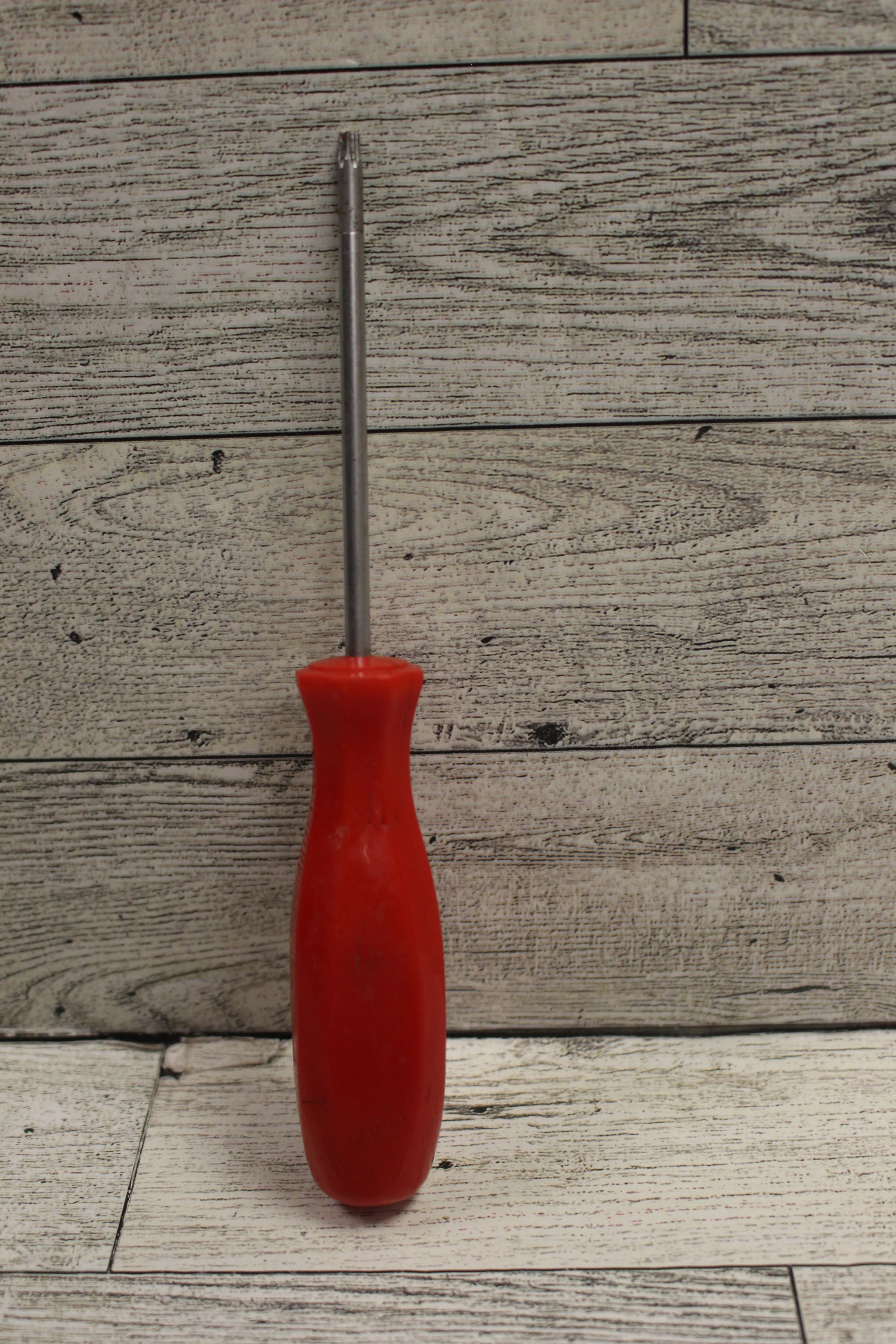 Wiha T15 x 80mm Torx Screwdriver with Soft Finish Handle - Used - Image 3