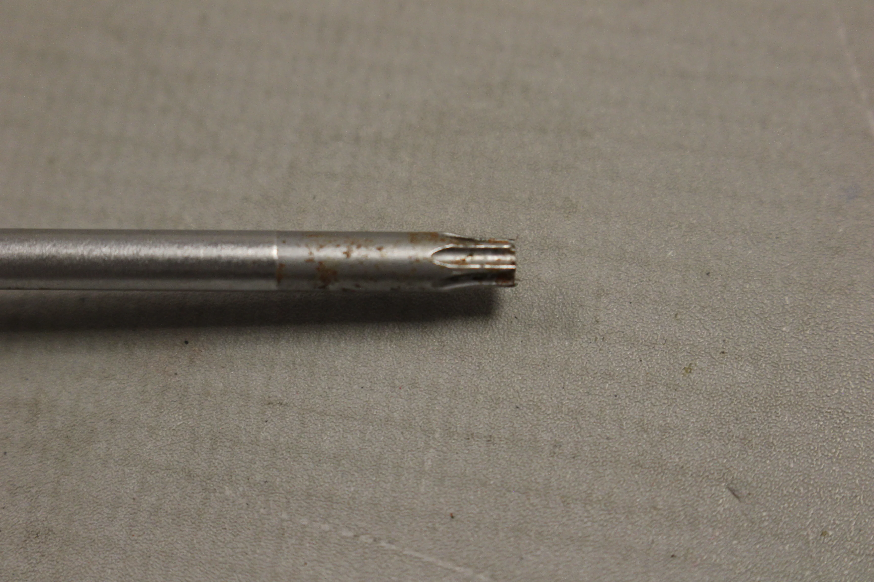 Wiha T15 x 80mm Torx Screwdriver with Soft Finish Handle - Used - Image 5
