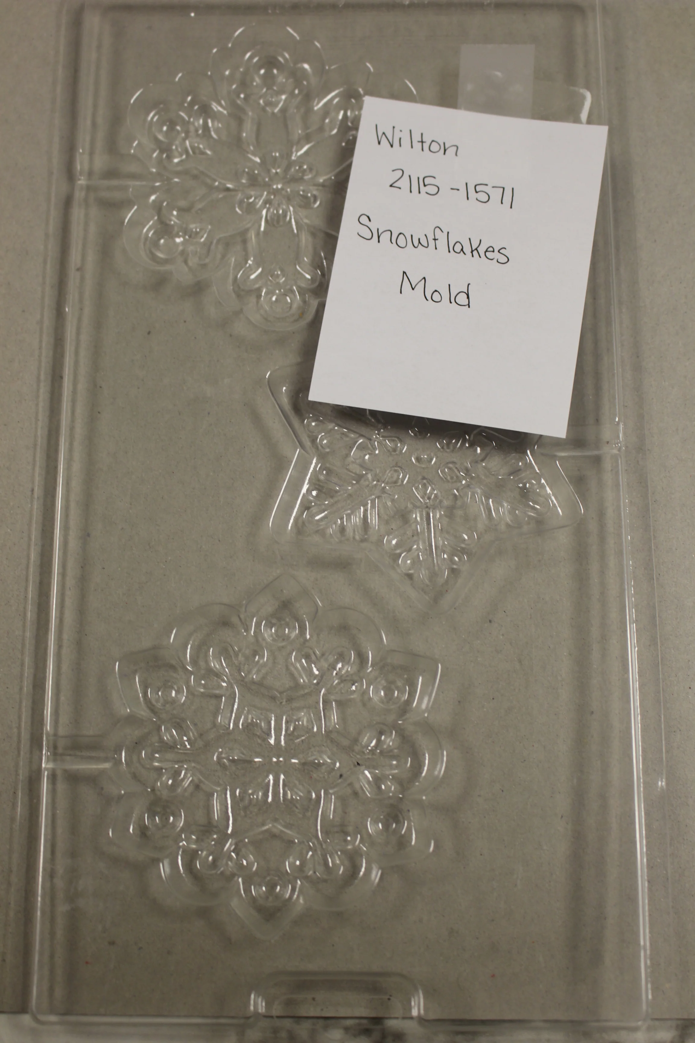 Wilton 2115-1571 Snowflakes Mold - Used