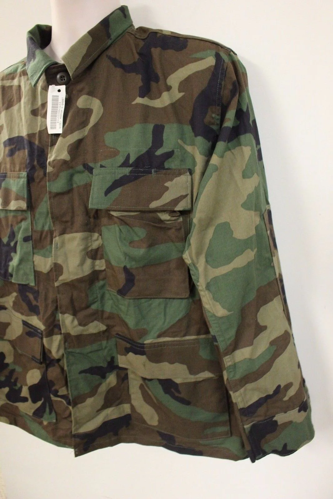 US Woodland BDU Blouse / Jacket / Coat - Medium X-Short - 8415-01-084-1645 - New - Image 3